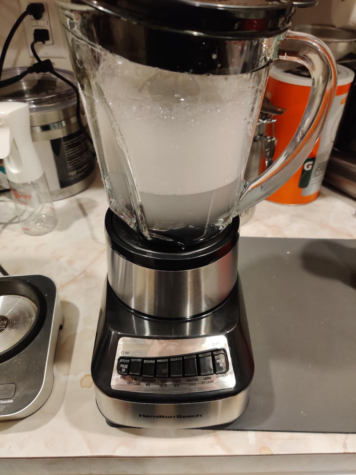 Hamilton Beach Wave Crusher Blender For Smoothies With 40 Oz Glass Jar and 14 Functions, Ice Sabre Blades & 700 Watts for Consistently Smooth Results, Black + Stainless Steel (54221) customer photo 1