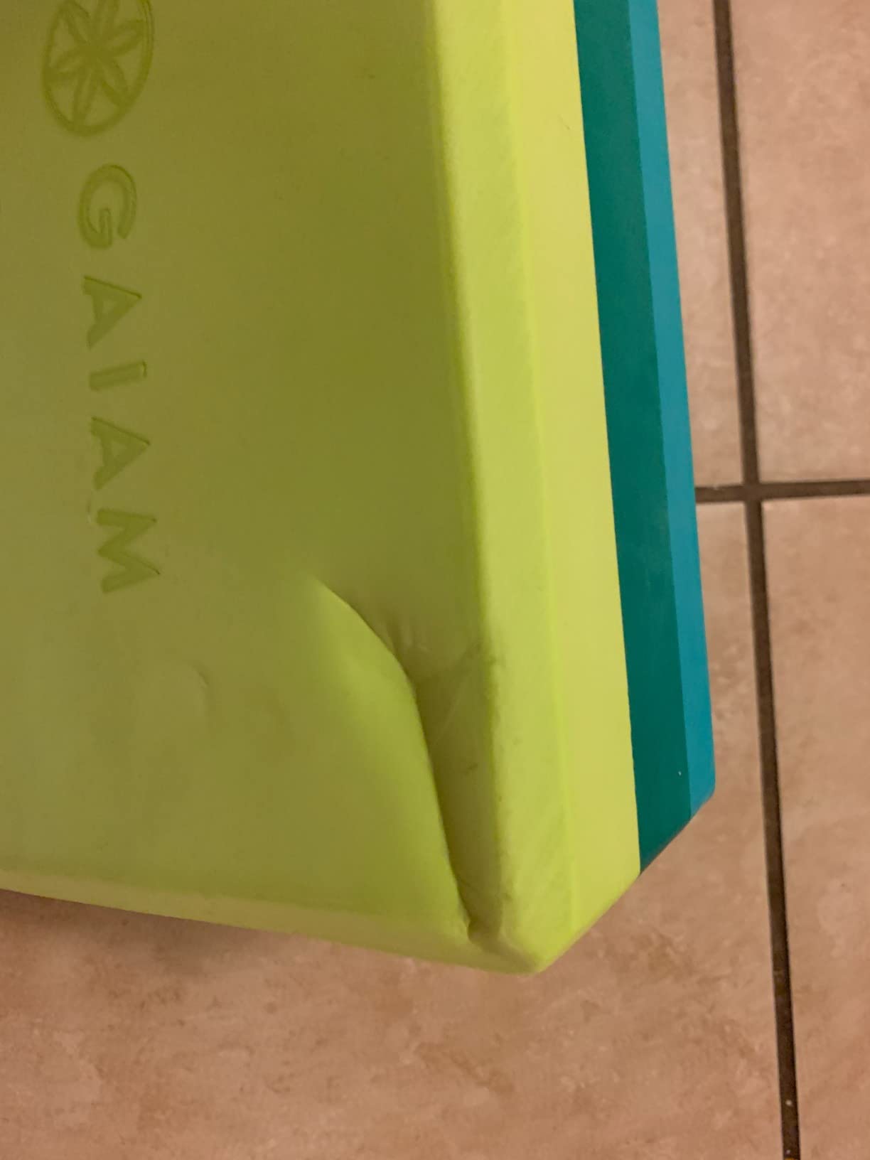 Gaiam Yoga Block - Supportive Latex-Free Eva Foam - Soft Non-Slip Surface with Beveled Edges for Yoga, Pilates, Meditation customer photo 1
