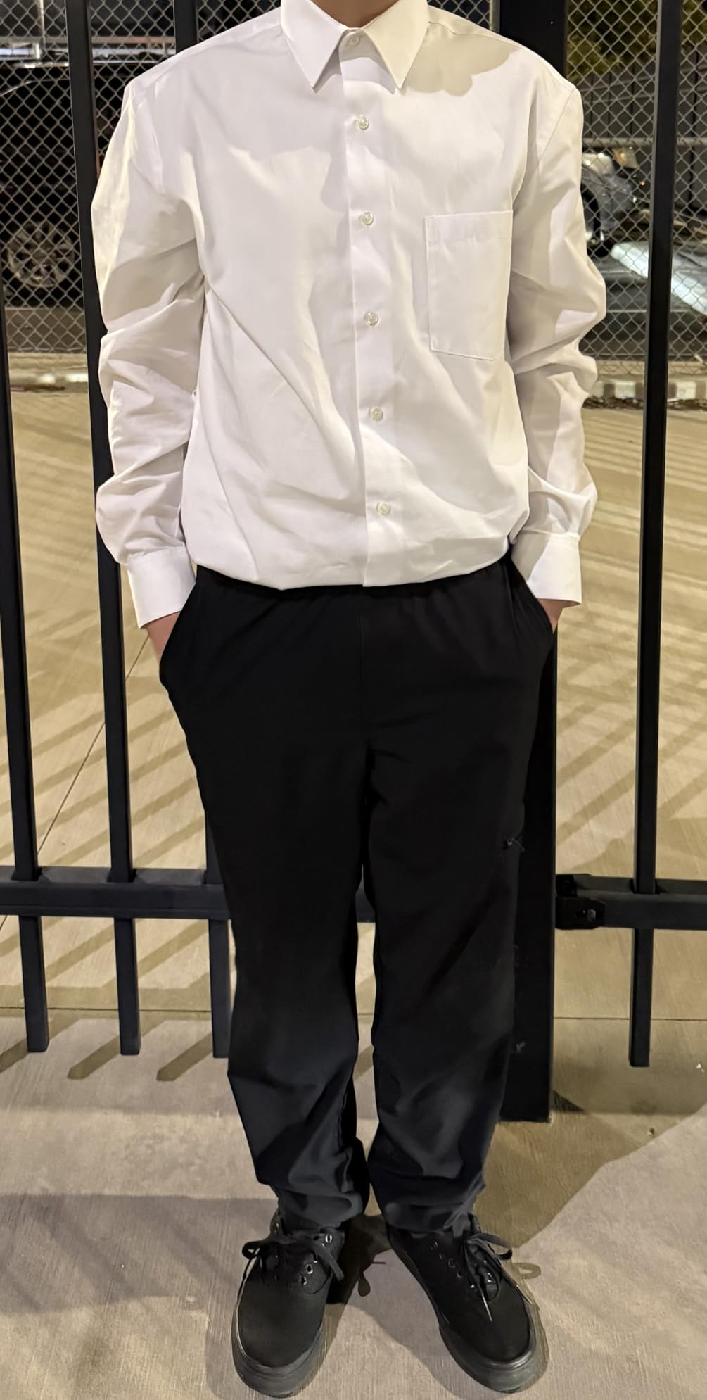 Van Heusen Mens Dress Shirt Regular Fit Poplin Solid customer photo 2