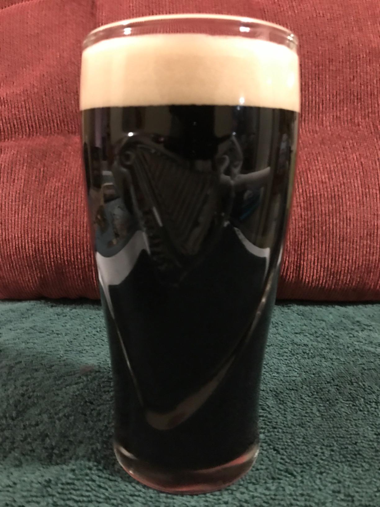Guinness 20oz Beer Glasses Twin Pack | Certified Official Merchandise | Ideal gift for Beer Lovers customer photo 1