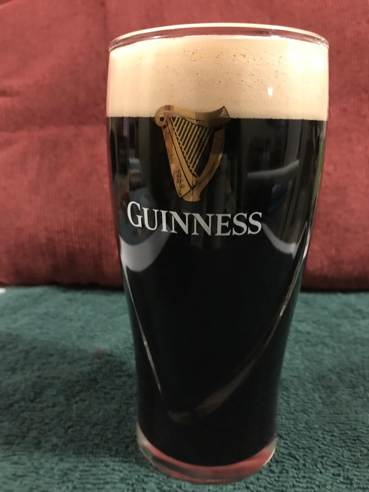 Guinness 20oz Beer Glasses Twin Pack | Certified Official Merchandise | Ideal gift for Beer Lovers customer photo 2