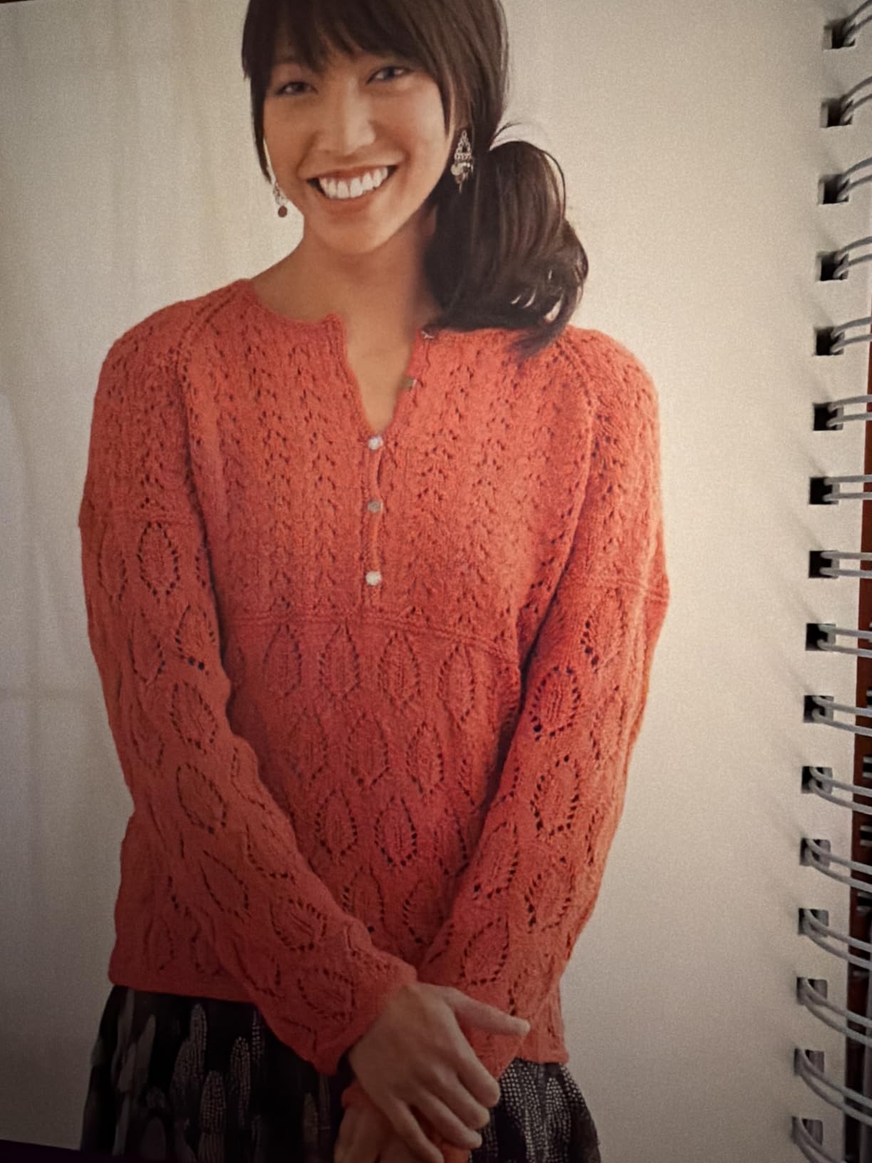 [ The Knitter's Handy Book of Top-Down Sweaters: Basic Designs in Multiple Sizes and Gauges ] THE KNITTER'S HANDY BOOK OF TOP-DOWN SWEATERS: BASIC DESIGNS IN MULTIPLE SIZES AND GAUGES by Budd, Ann ( Author ) ON Aug - 21 - 2012 Spiral customer photo 2