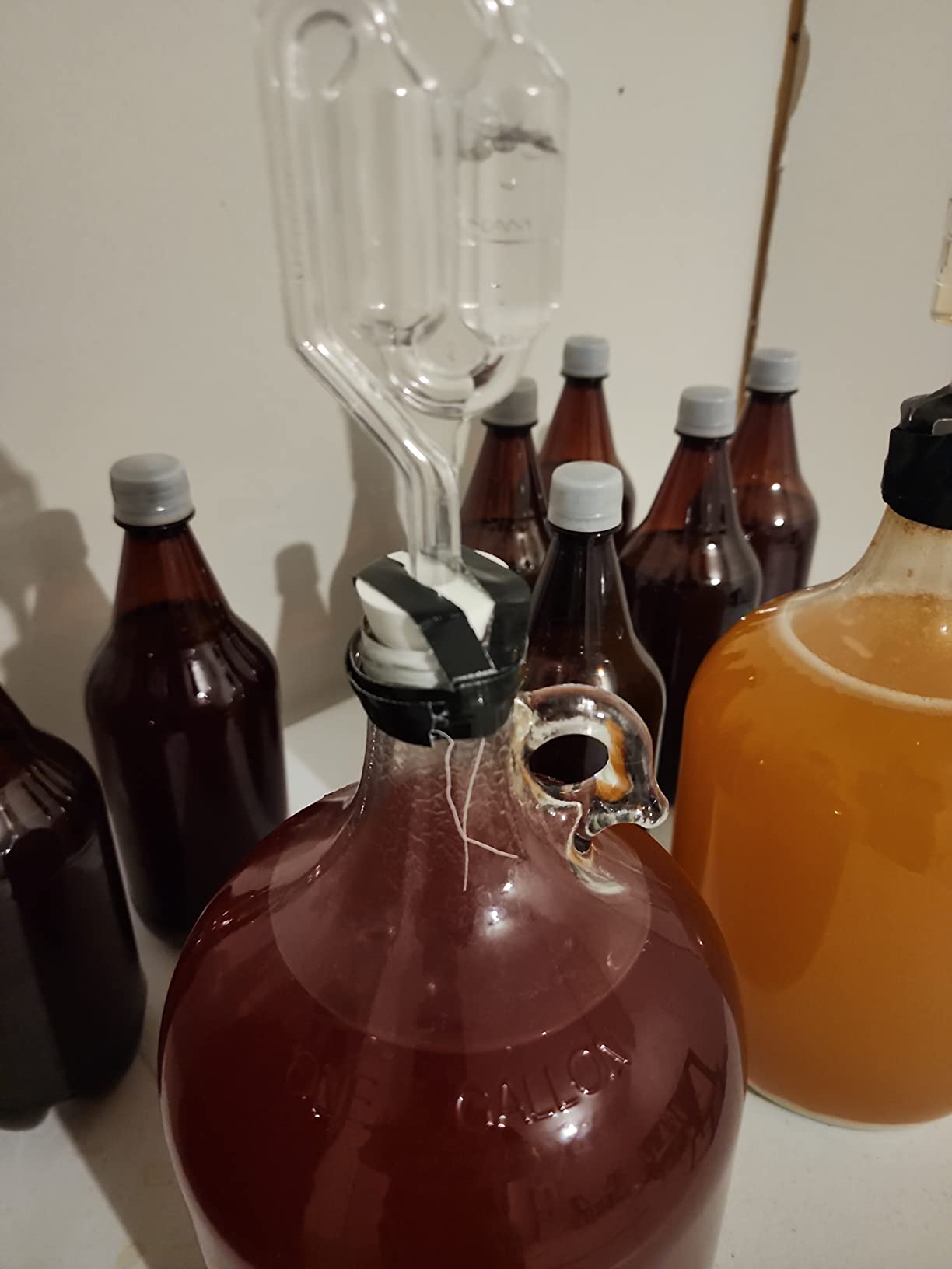 1 Gallon Glass Jug with Airlock, #6.5 Rubber Bung and Twin Bubble Design customer photo 1