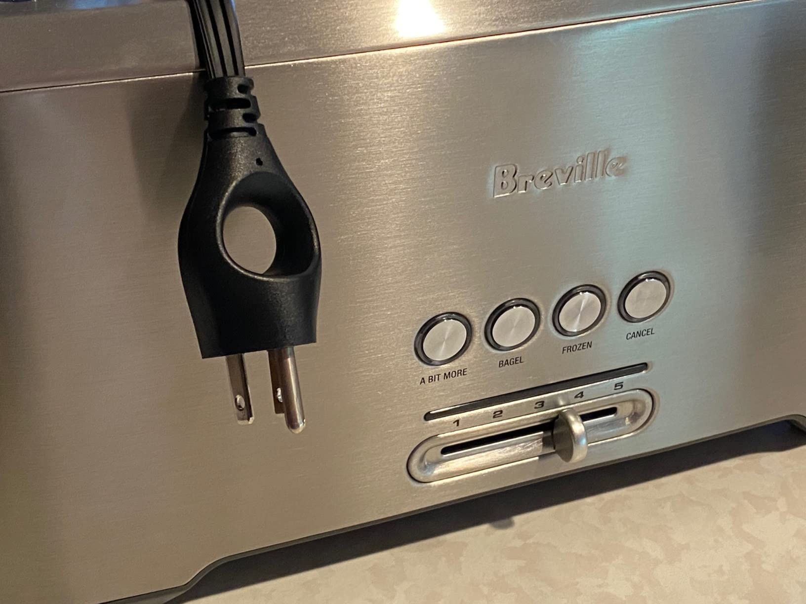 Breville BTA730XL Bit More Toaster, 4 Slice, Brushed Stainless Steel customer photo 1
