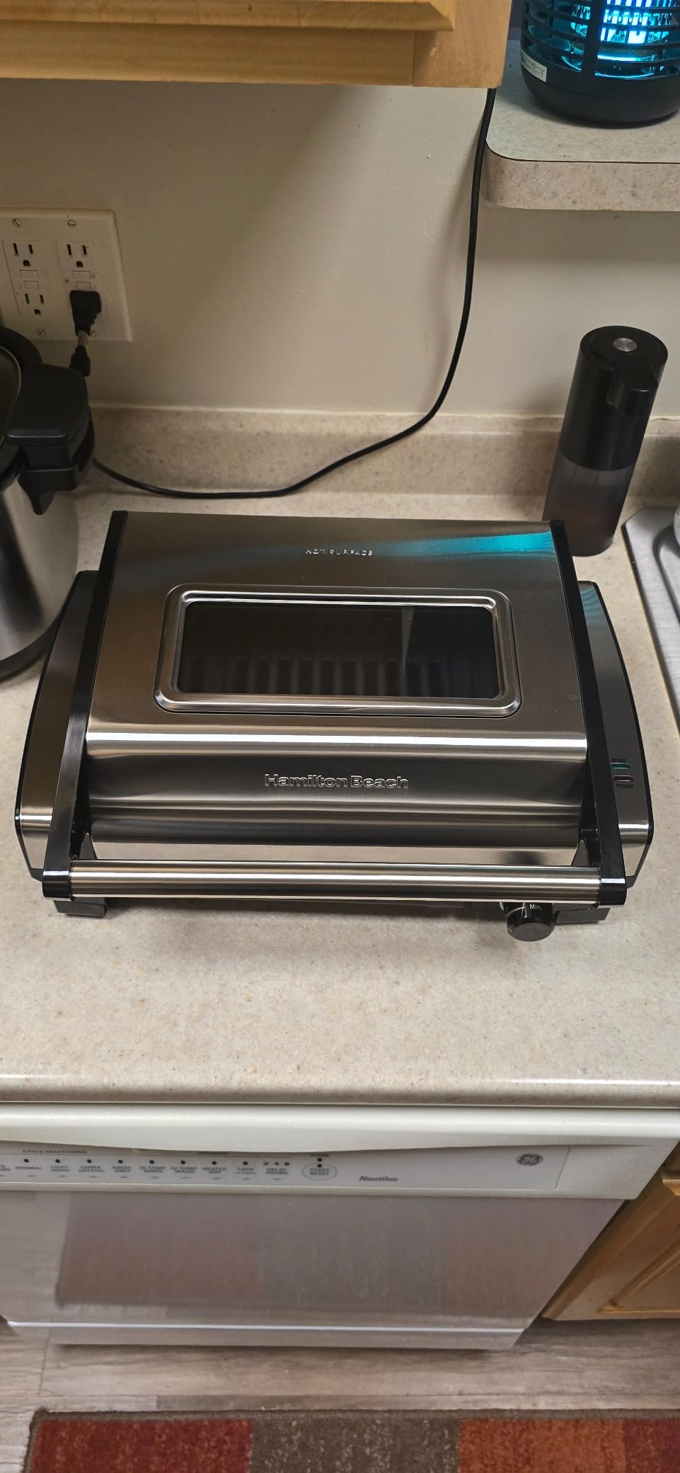 Hamilton Beach Electric Indoor Searing Grill With Lid & Viewing Window customer photo 2