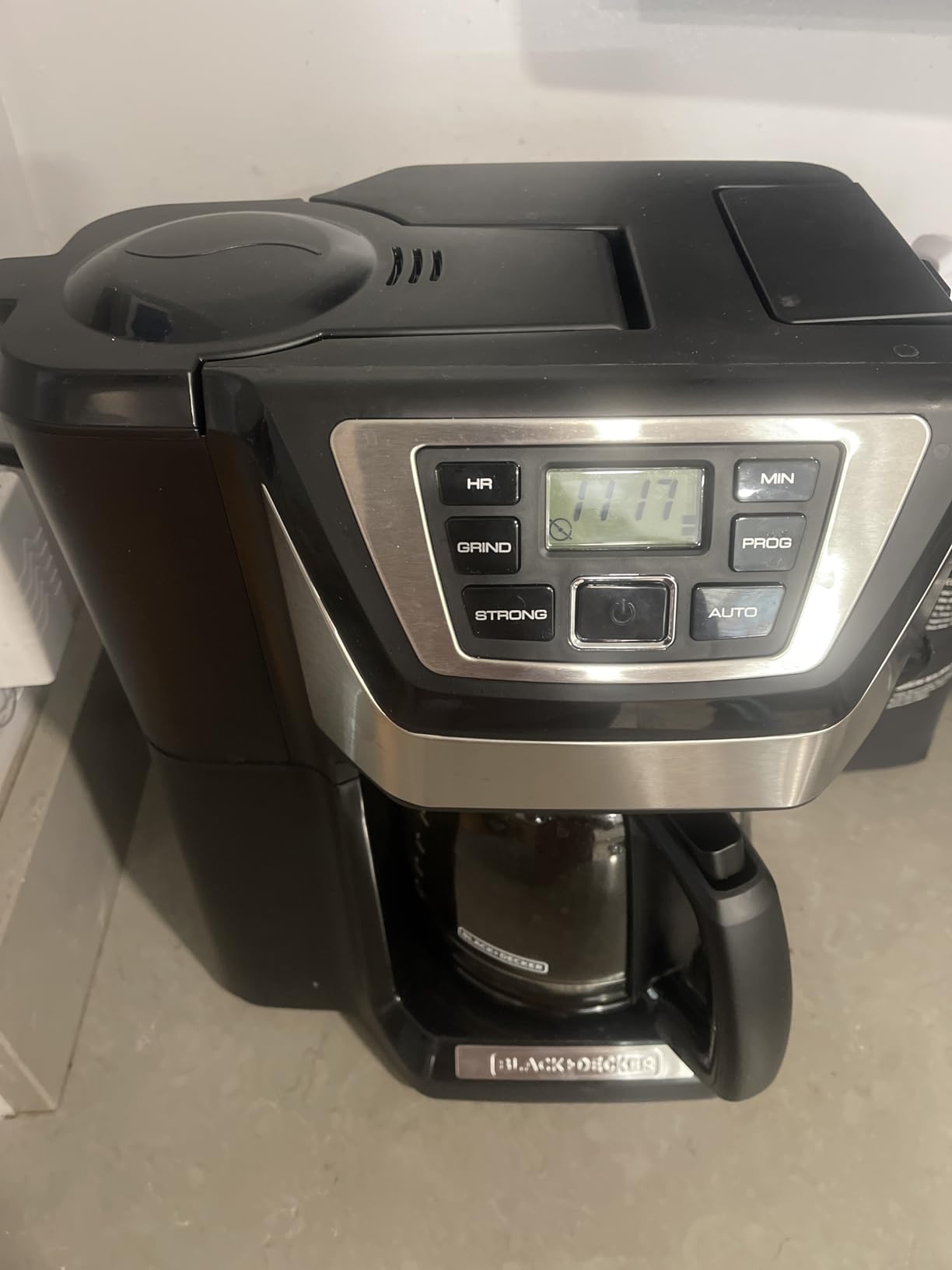BLACK+DECKER 12-Cup Grind and Brew Coffee Maker customer photo 1