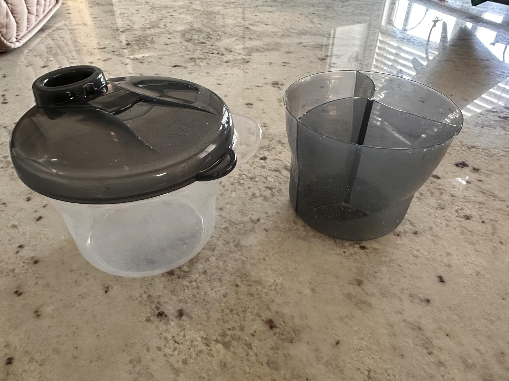 Philips Avent Formula Dispenser and Snack Cup, Grey customer photo 1