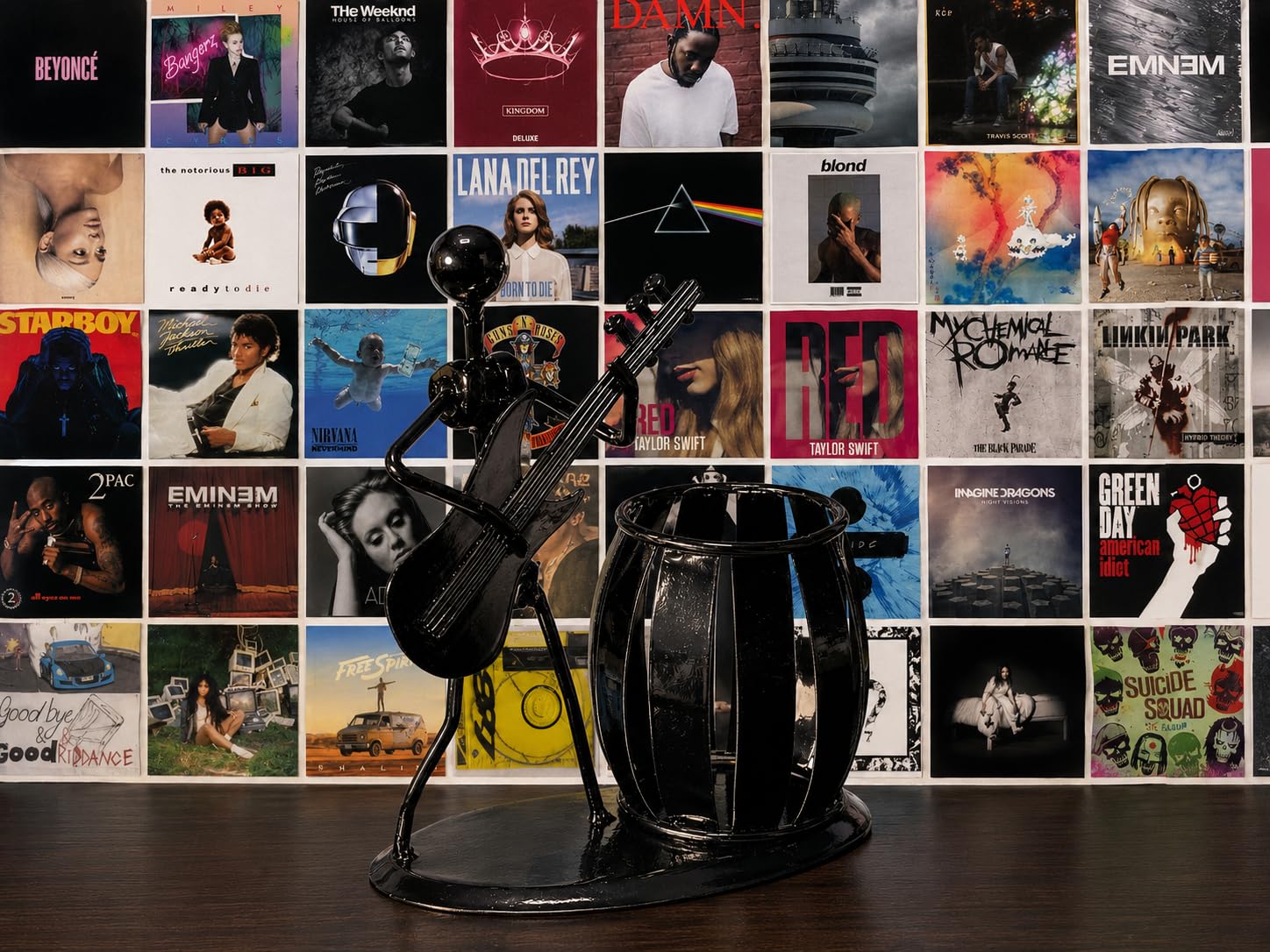 MyGift Guitar Pen Holder Desk Office Decor Gift For Men customer photo 2