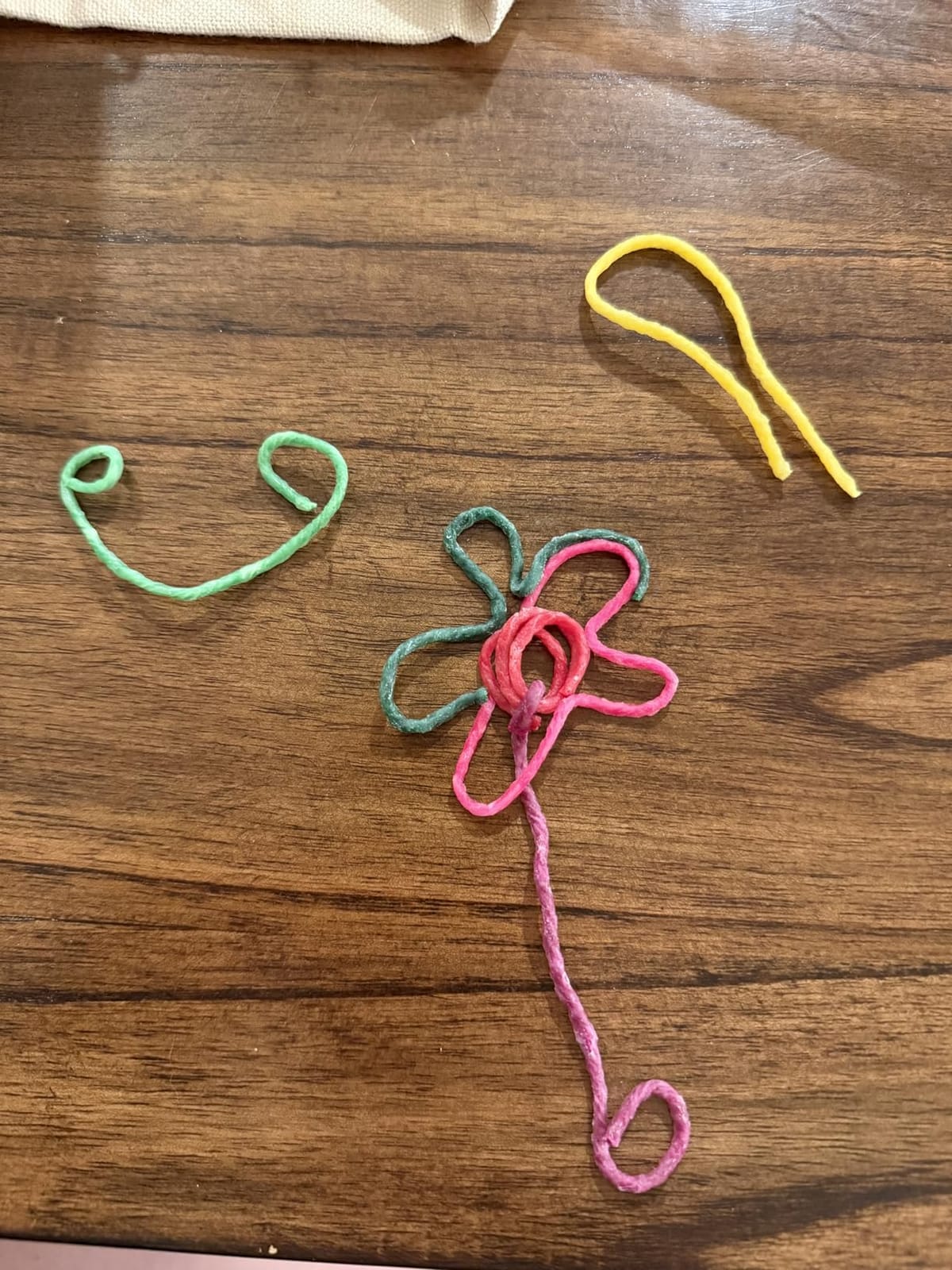 Wikki Stix Doodler Travel Toy for Kids – 24 Reusable Wax Sticks for Sensory Play, Screen-Free Airplane & Road Trip Activity, Mess-Free Fidget Craft for Ages 3+ Made in USA customer photo 2