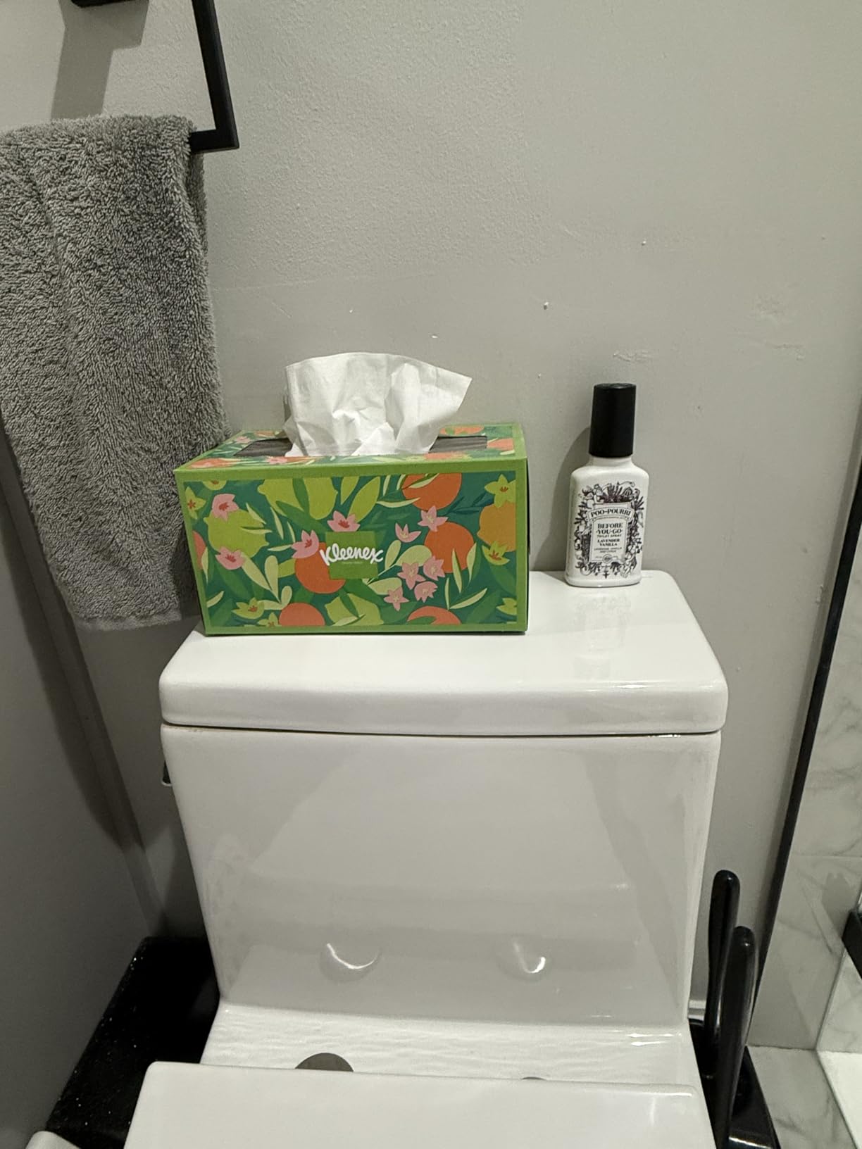 Poo-Pourri Before-You-Go Toilet Spray, Lavender Vanilla, 2 Fl Oz customer photo 1
