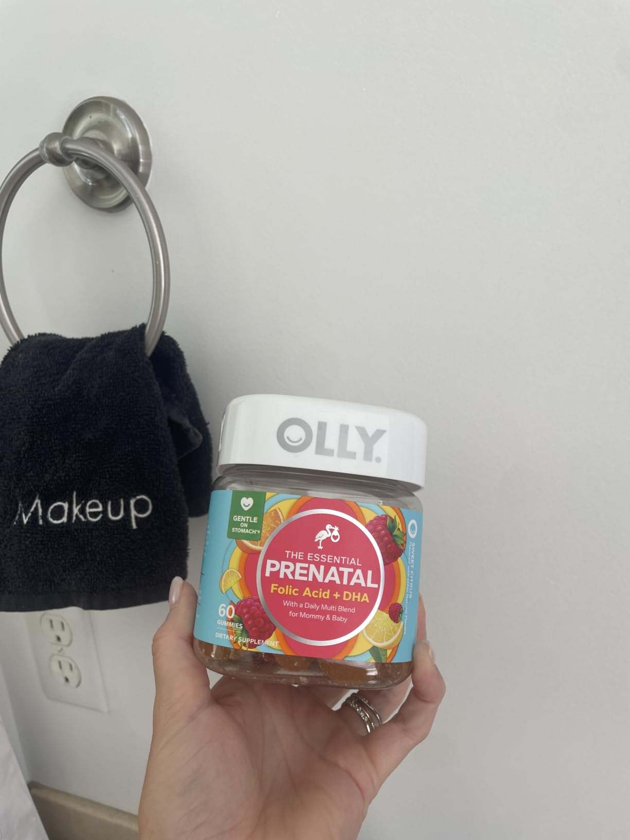 OLLY Prenatal Multivitamin Gummy, Daily Blend for Mommy & Baby - 60 Count customer photo 2