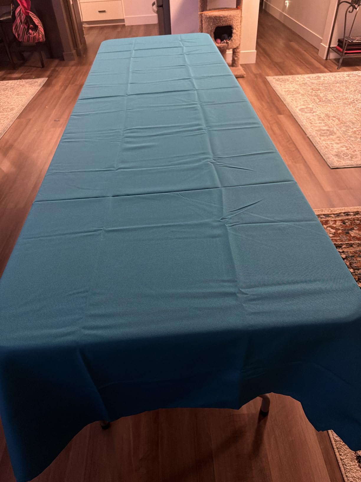 Gee Di Moda Rectangle Tablecloth - 90 x 132 Inch Black Table Cloth for 6 Foot Tables with Floor-Length Drop - Heavy Duty Washable Fabric for Holiday Party, Dinner, Weddings & Baby Shower customer photo 1