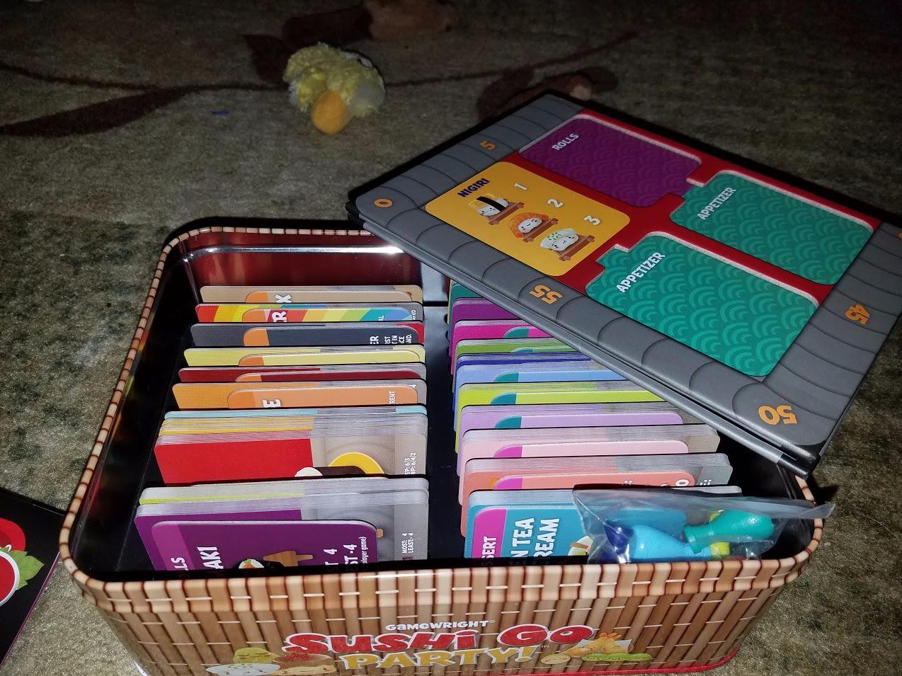 Sushi Go Party! - The Deluxe Pick & Pass Card Game by Gamewright, Multicolored customer photo 1