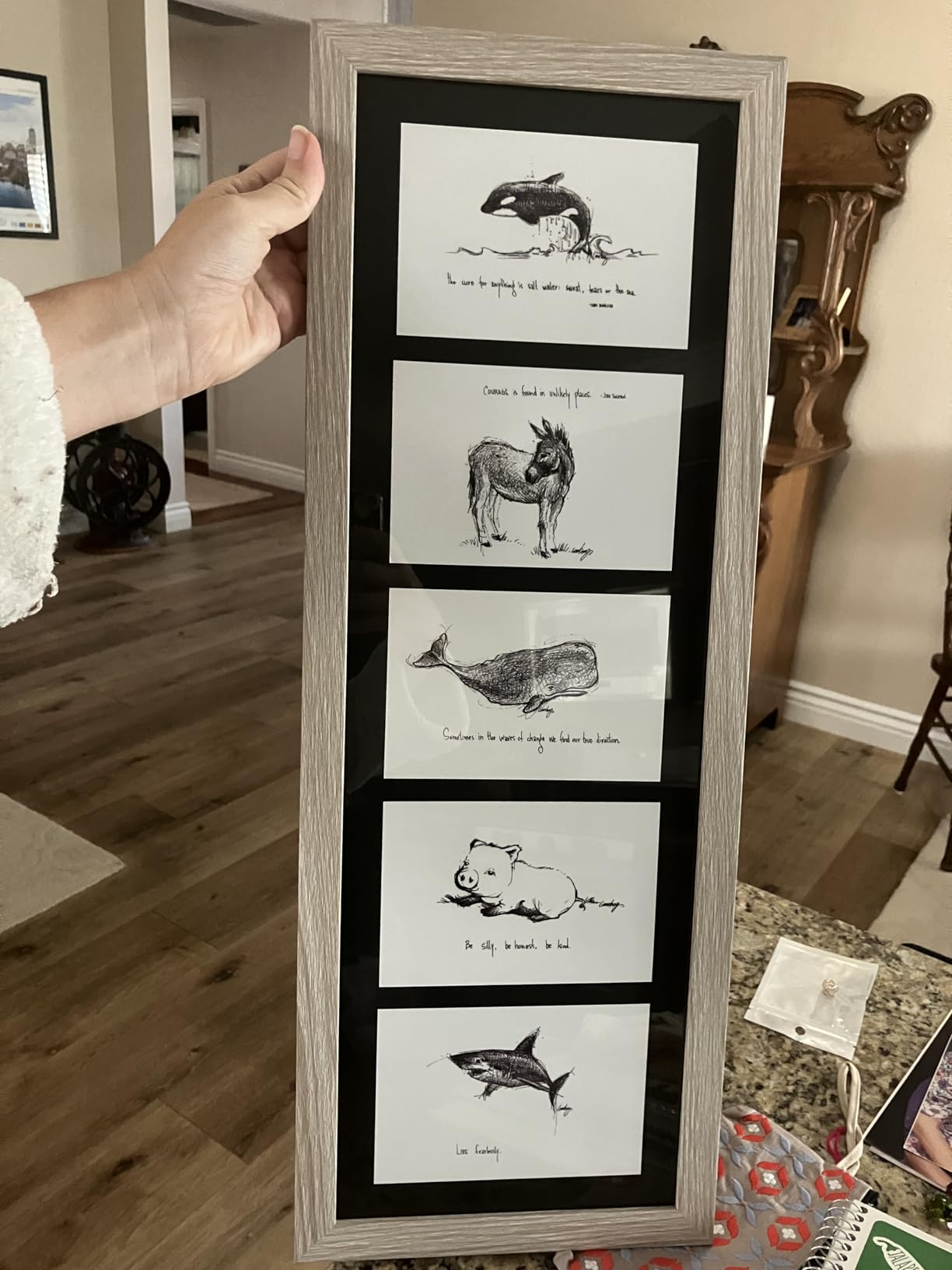 Americanflat 4x6 Collage Picture Frame - Fits 5 - Engineered Wood - Black customer photo 2