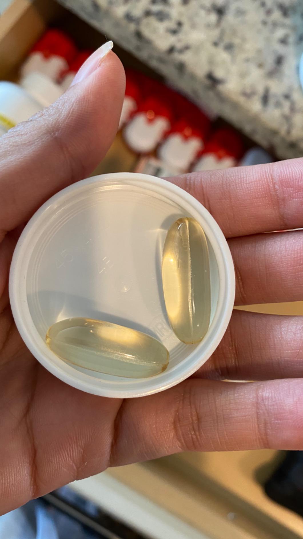 Arazo Nutrition Wild Caught Omega-3 Fish Oil Concentrate – 4,080mg per Serving – High EPA 1200mg & DHA 900mg – 120 Burpless Lemon Softgels customer photo 2