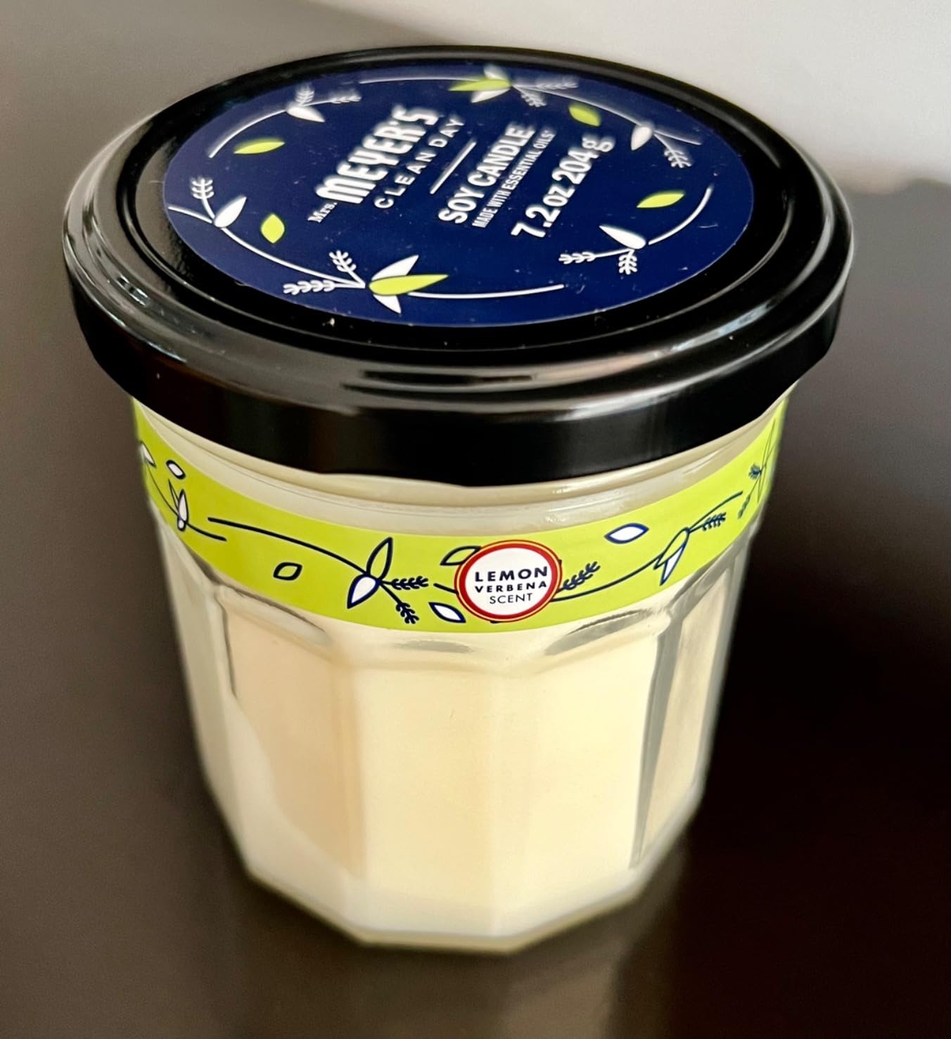 MRS. MEYER'S CLEAN DAY Lemon Verbena Soy Candle, Garden-Inspired Aromatherapy Homekeeping, 35 Hour Burn Time, Made with Essential Oils, 7.2 oz Large Glass Jar Candles (Pack of 2) customer photo 1