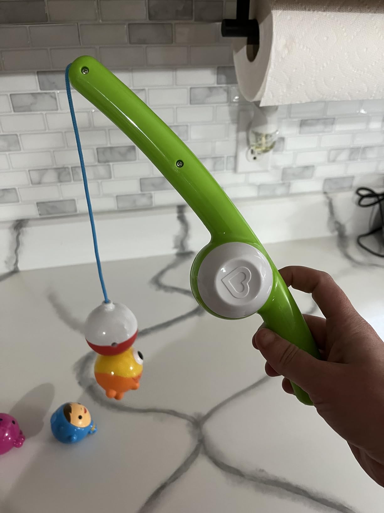 Munchkin® Fishin'™ Magnetic Baby and Toddler Bath Toy, 4pc Set customer photo 2