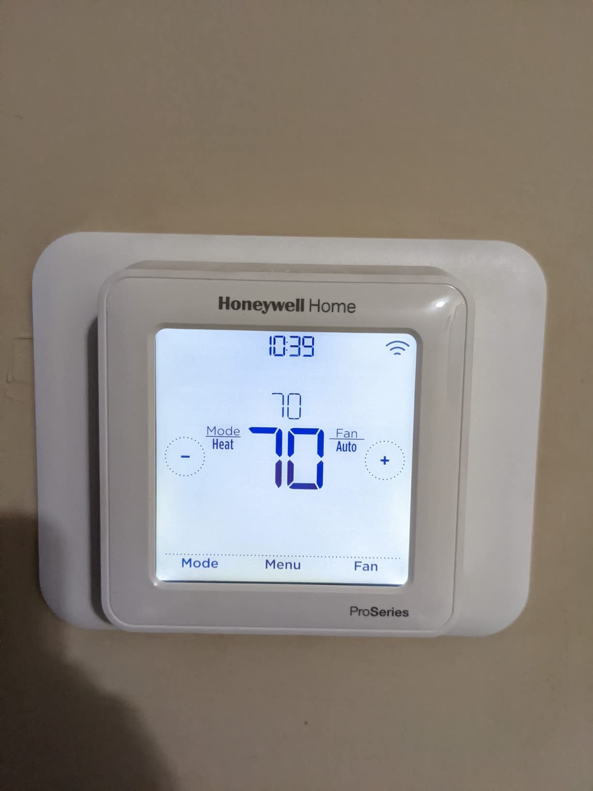 Honeywell TH6220WF2006/U Lyric T6 Pro Wi-Fi Programmable Thermostat with Stages Up to 2 Heat/1 Cool Heat Pump or 2 Heat/2 Cool Conventional customer photo 2