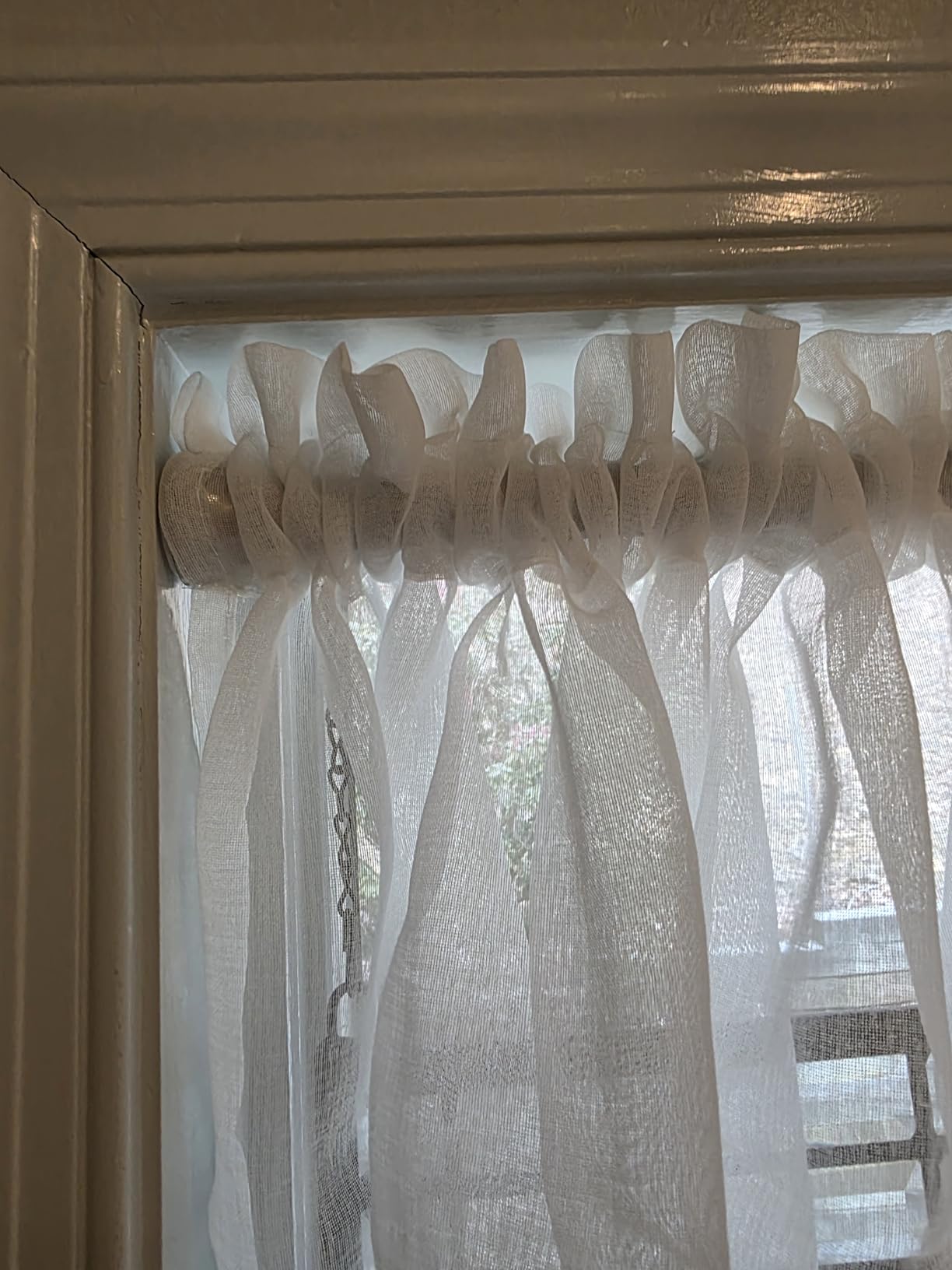 Amazon Basics No Drill Spring Tension Curtain Rod, Adjustable 24-36