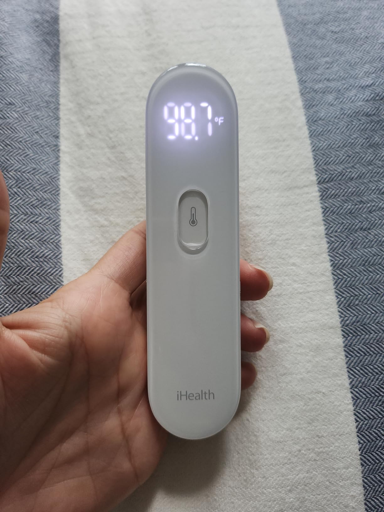 iHealth No-Touch Forehead Thermometer for Adults, Kids, Babies PT3 | 1s Fast Accurate, 3 Ultra-Sensitive Sensors, Quiet Vibration Feedback, Digital Large LED Digits customer photo 1