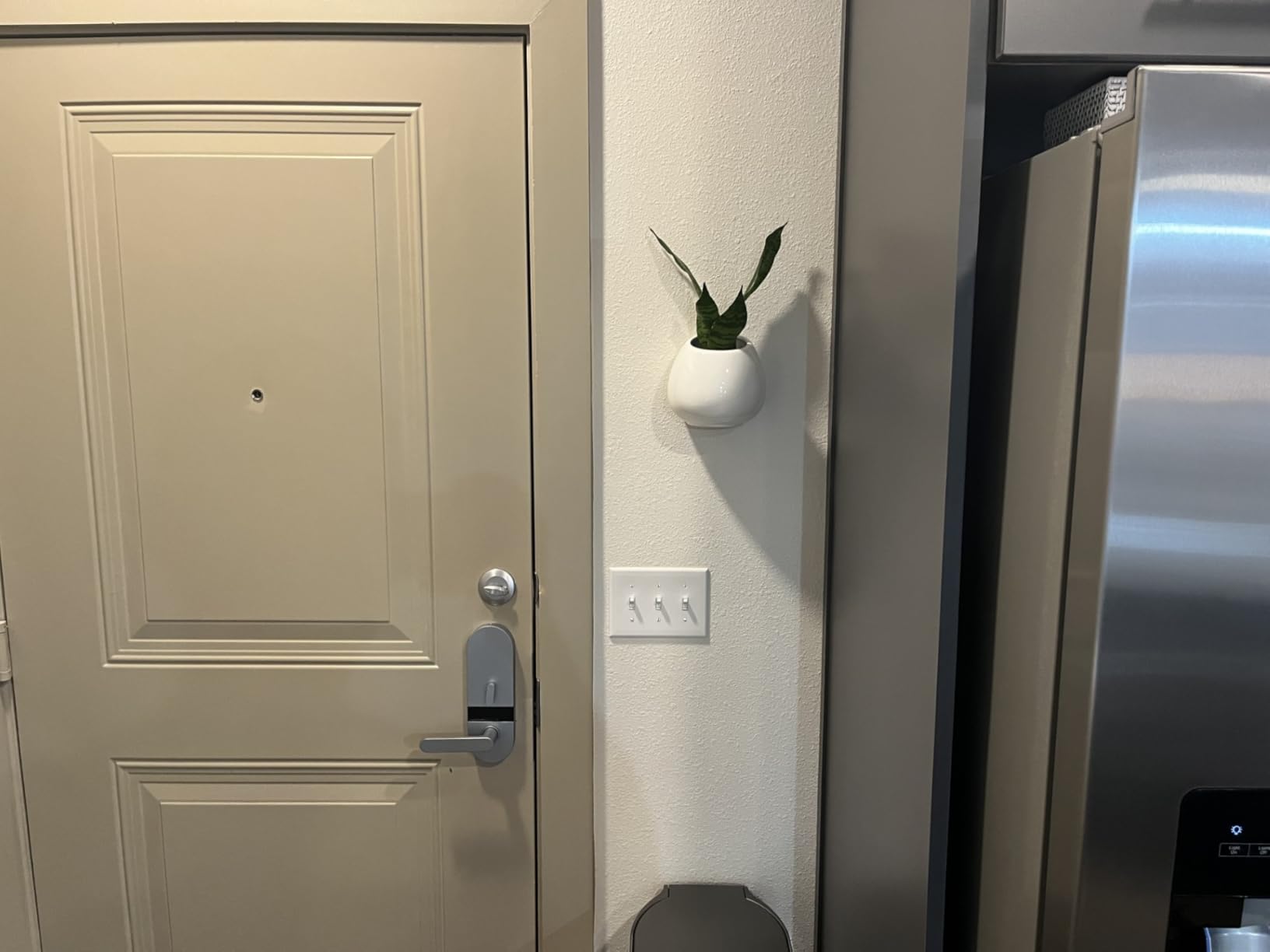 MyGift White Ceramic Wall Planters Half Bowl Hanging Vase Set of 2 customer photo 2
