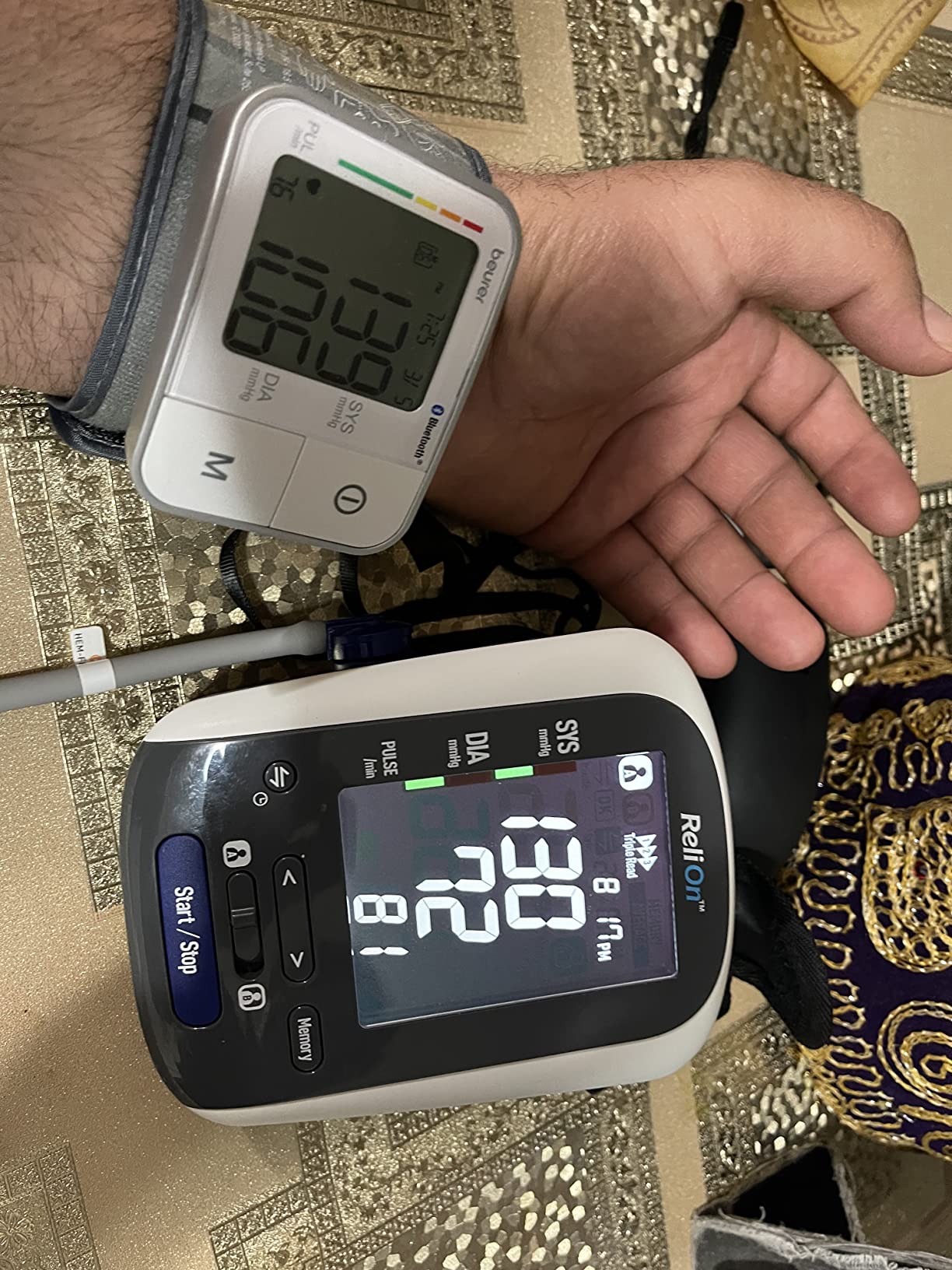 Beurer Bluetooth Smart, Wireless & Automatic Wrist Blood Pressure Monitor with Large LCD Display, Irregular Heartbeat Detection, Multi-Users, Syncs Readings to HealthCoach App, 60 Memory Spaces customer photo 1