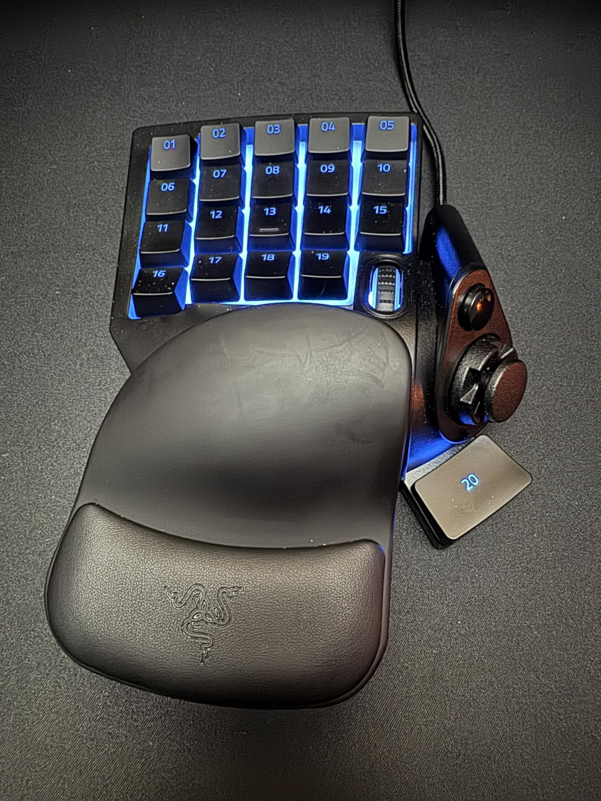 Razer Tartarus V2 Left-Handed Gaming Keypad, 32 Programmable Keys, Black customer photo 1