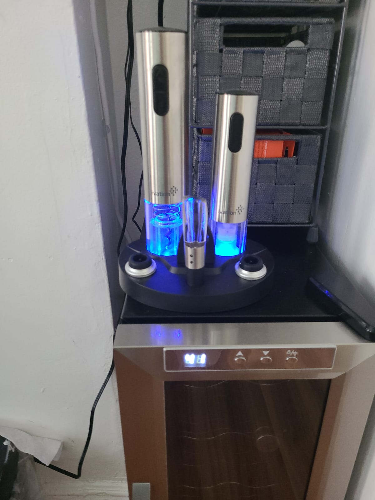 Ivation Stainless Steel Electric Wine Opener, Aerator & Preserver Gift Set | Housewarming, birthday, or holiday present for wine lovers - sleek home bar design; one-touch use, up to 30 corks per charge. customer photo 1