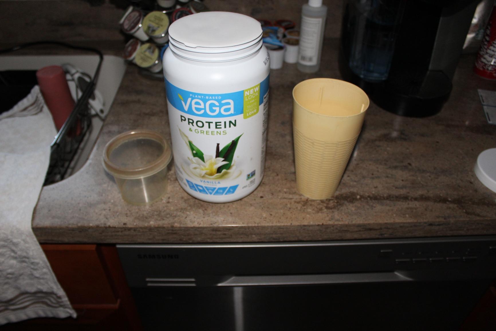 Vega Premium Protein + Supergreens, Creamy Vanilla – 20g Vegan Protein, Dairy & Gluten Free, 26.9 oz (25 Servings) customer photo 2
