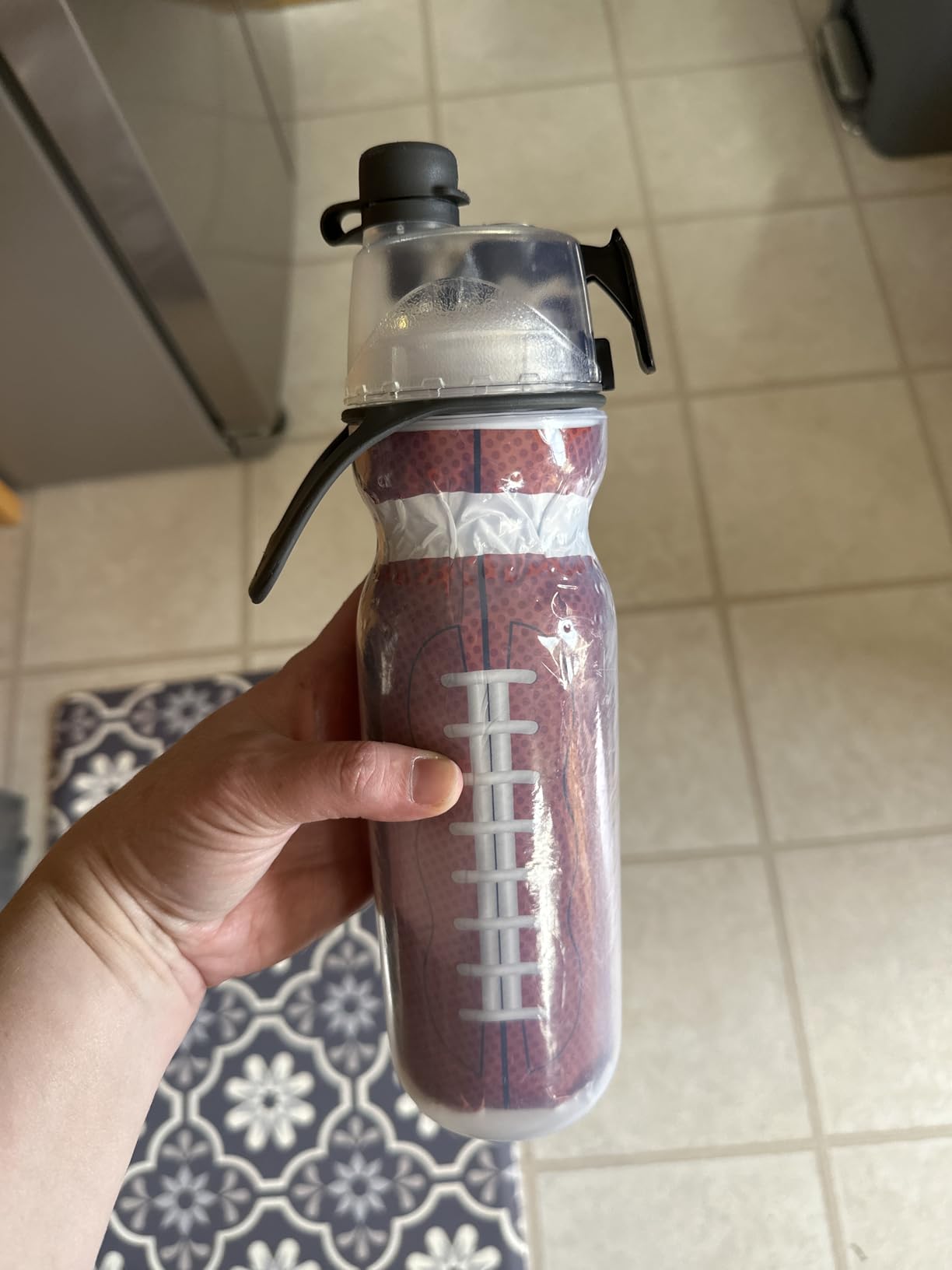 O2COOL Mist N Sip 20 oz Misting Reusable Sports Water Bottle Basketball customer photo 2