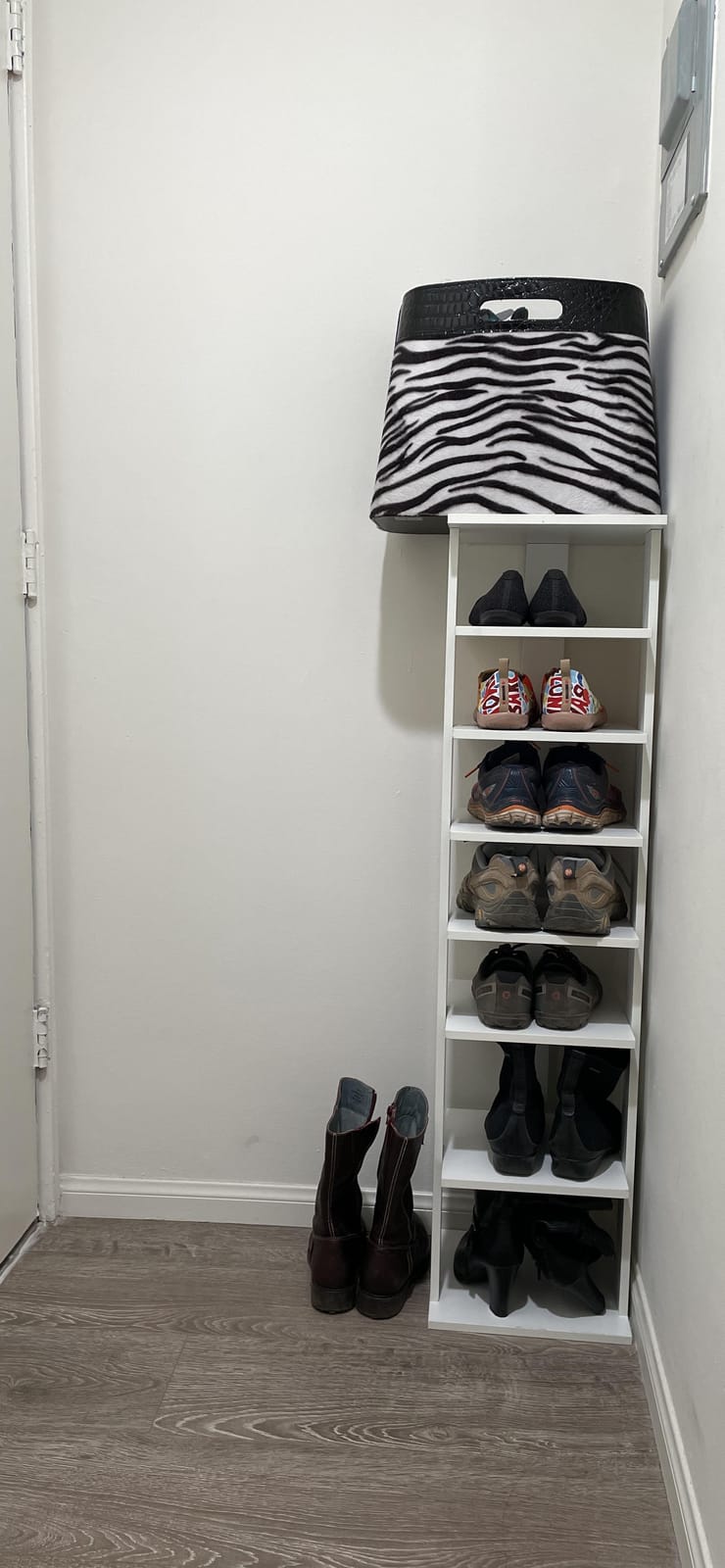 Tangkula 8-Tier Vertical Shoe Rack, Holds 7 Pairs, White customer photo 1