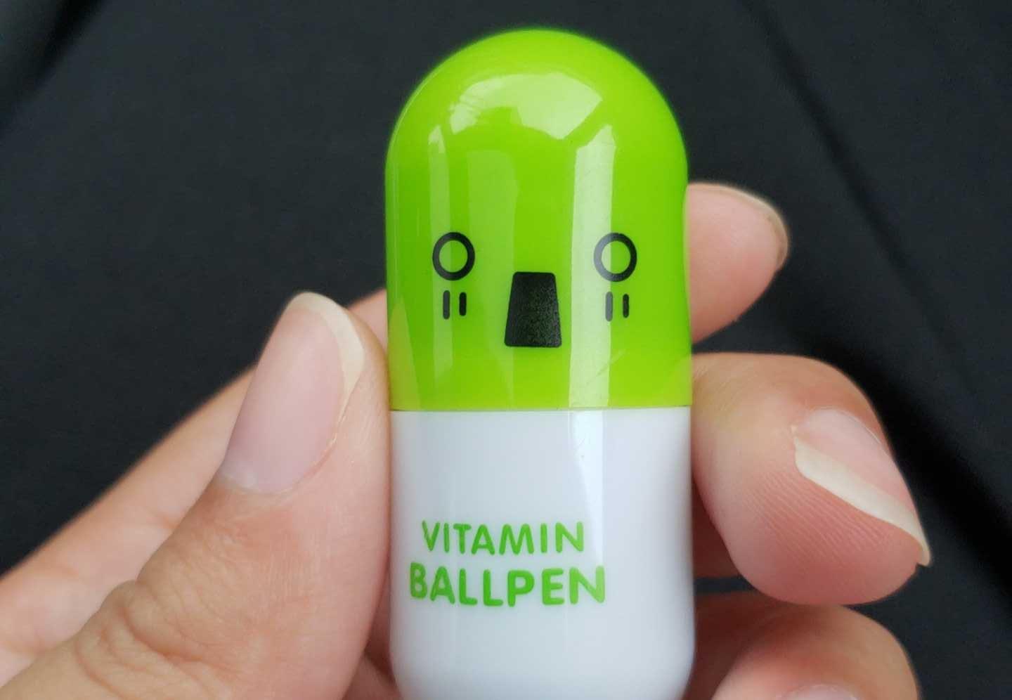 40Pcs Tiny Pill Pens Retractable Fun Pens for Nurses Party Favors customer photo 1