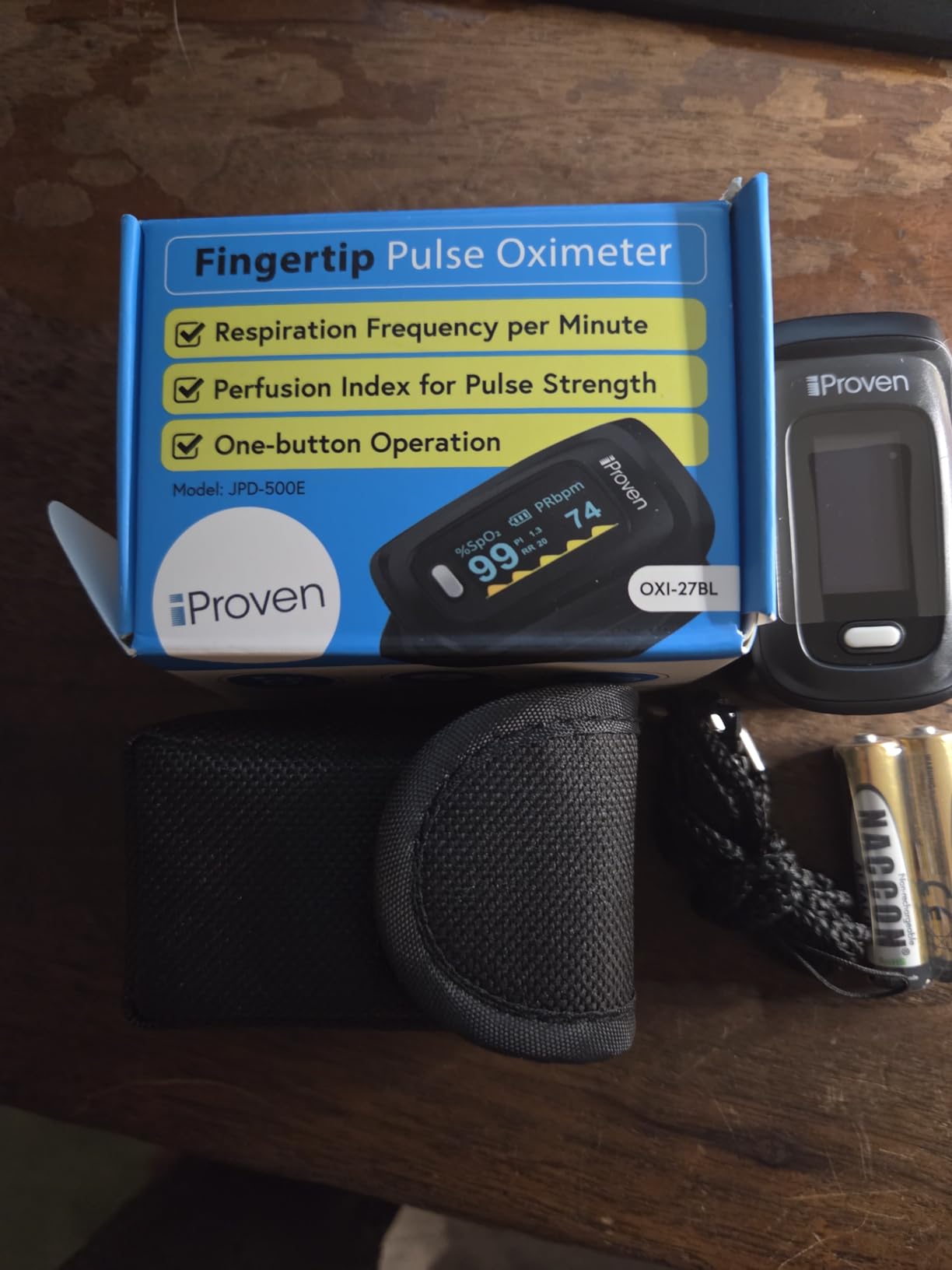 iProven Pulse Oximeter Fingertip for Oxygen Saturation & Respiratory Rate | Pulse Rate and Blood Oxygen Saturation Monitor, Finger Oximeter O2 Monitor, Batteries, Case & Lanyard Included customer photo 1