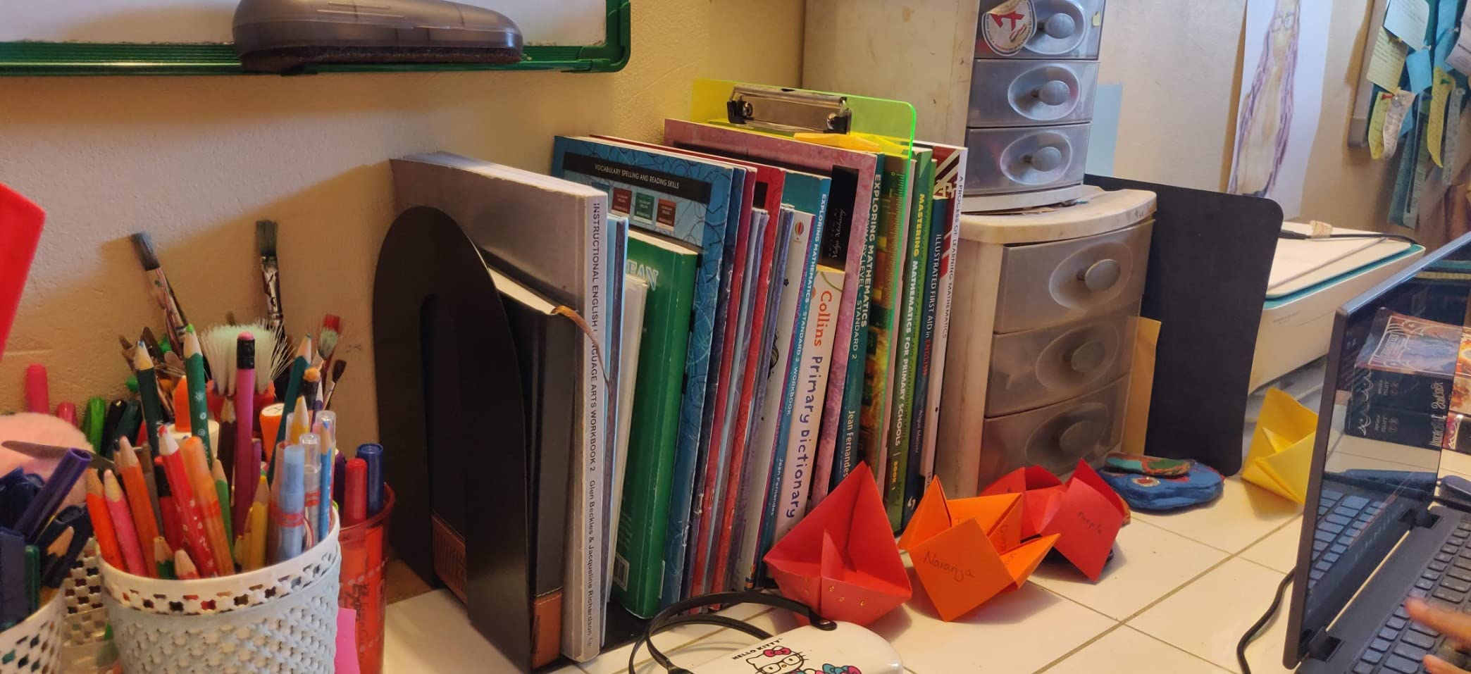 Officemate Heavy Weighted Metal Bookends Set of 2, 10-Inch Steel Book Ends for Shelves, Non-Skid Base Book Supports for Books, Binders, and Office Organization, Black customer photo 2