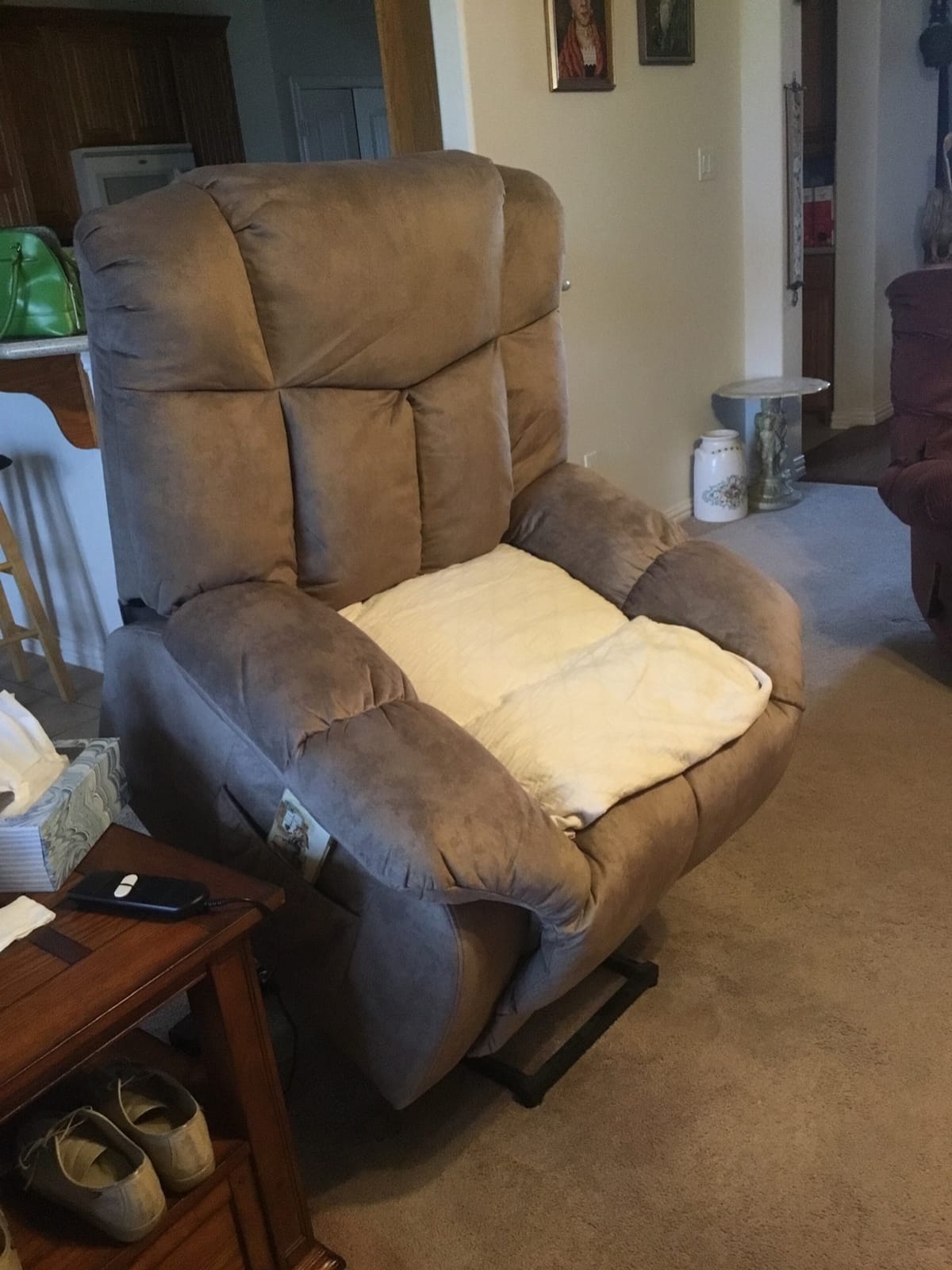 CANMOV Power Lift Electric Recliner Chair for Elderly- Heavy Duty and Safety Motion Reclining Mechanism-Antiskid Fabric Sofa for Living Room, Chocolate customer photo 2