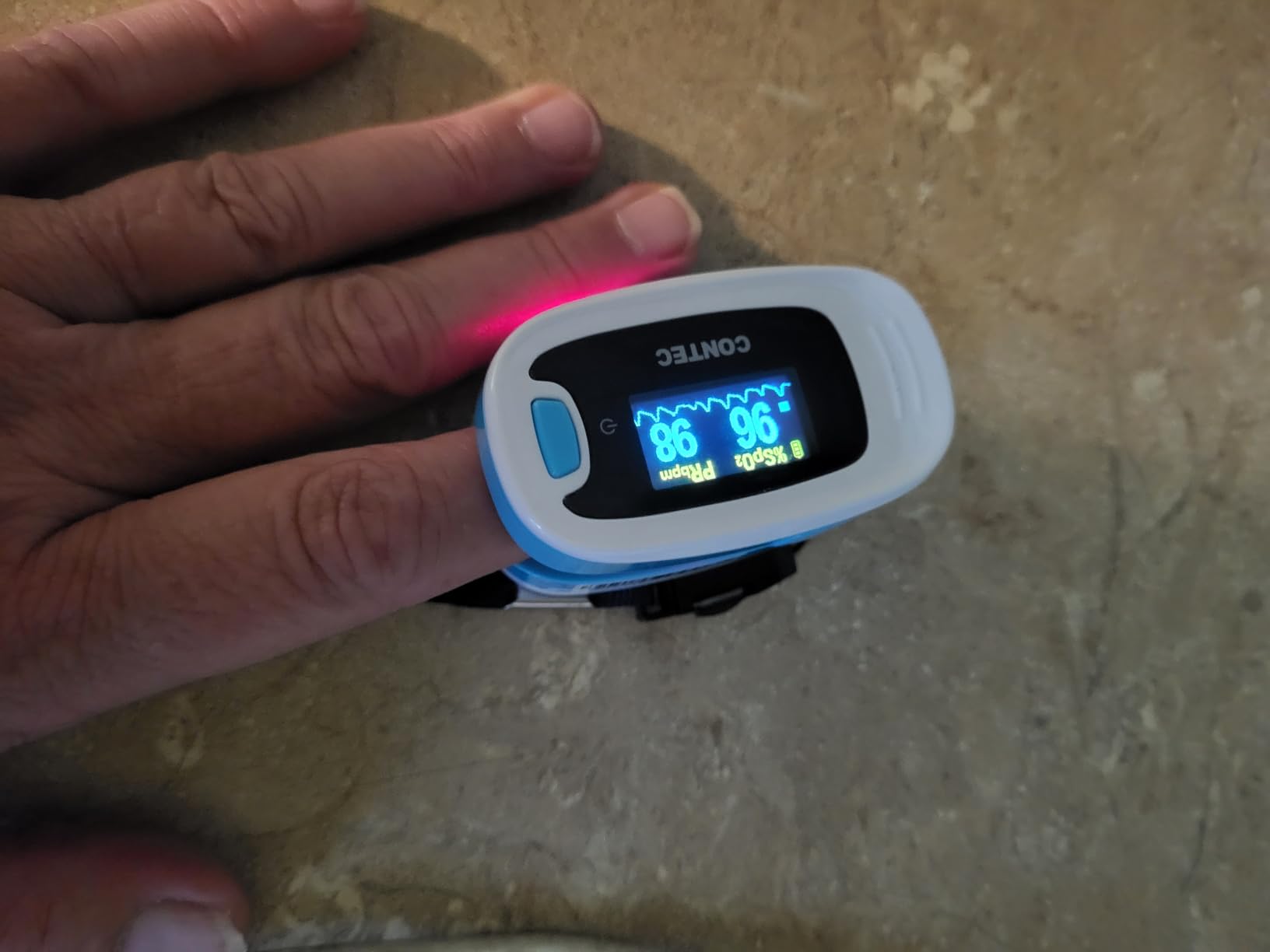 CONTEC Pulse Oximeter, SpO2 & PR Waveform Blood Oxygen Monitor w/Lanyard customer photo 2
