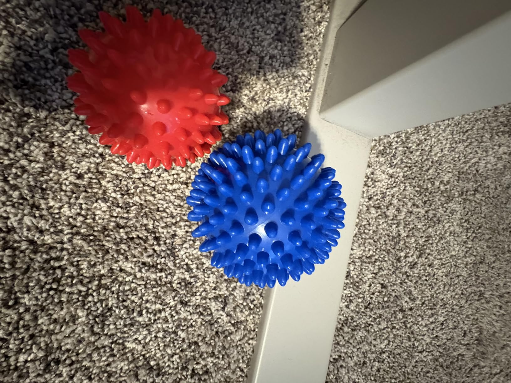 VORNNEX Pack of 2 Spiky Hard Massage Balls - Foot Arch Trainer Plantar Fasciitis, Muscle Massager Ball Exercise customer photo 1