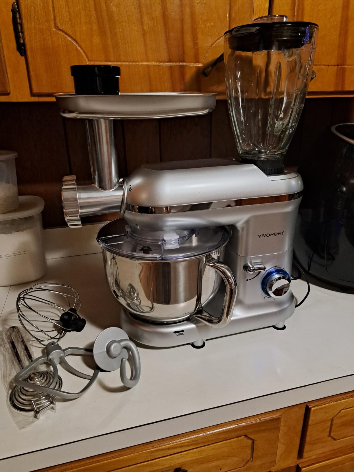 VIVOHOME 3-in-1 Stand Mixer, 6-Quart Tilt-Head Mixer, 10 Speeds, Red customer photo 2