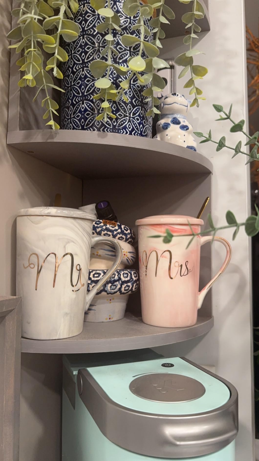 Jumway Wedding Gifts for Bride and Groom, Gifts for Bridal Shower Engagement Wedding and Married Couples Anniversary - Ceramic Marble Coffee Mugs with Real Gold Mr/Mrs Letters 14 Oz Pink customer photo 1