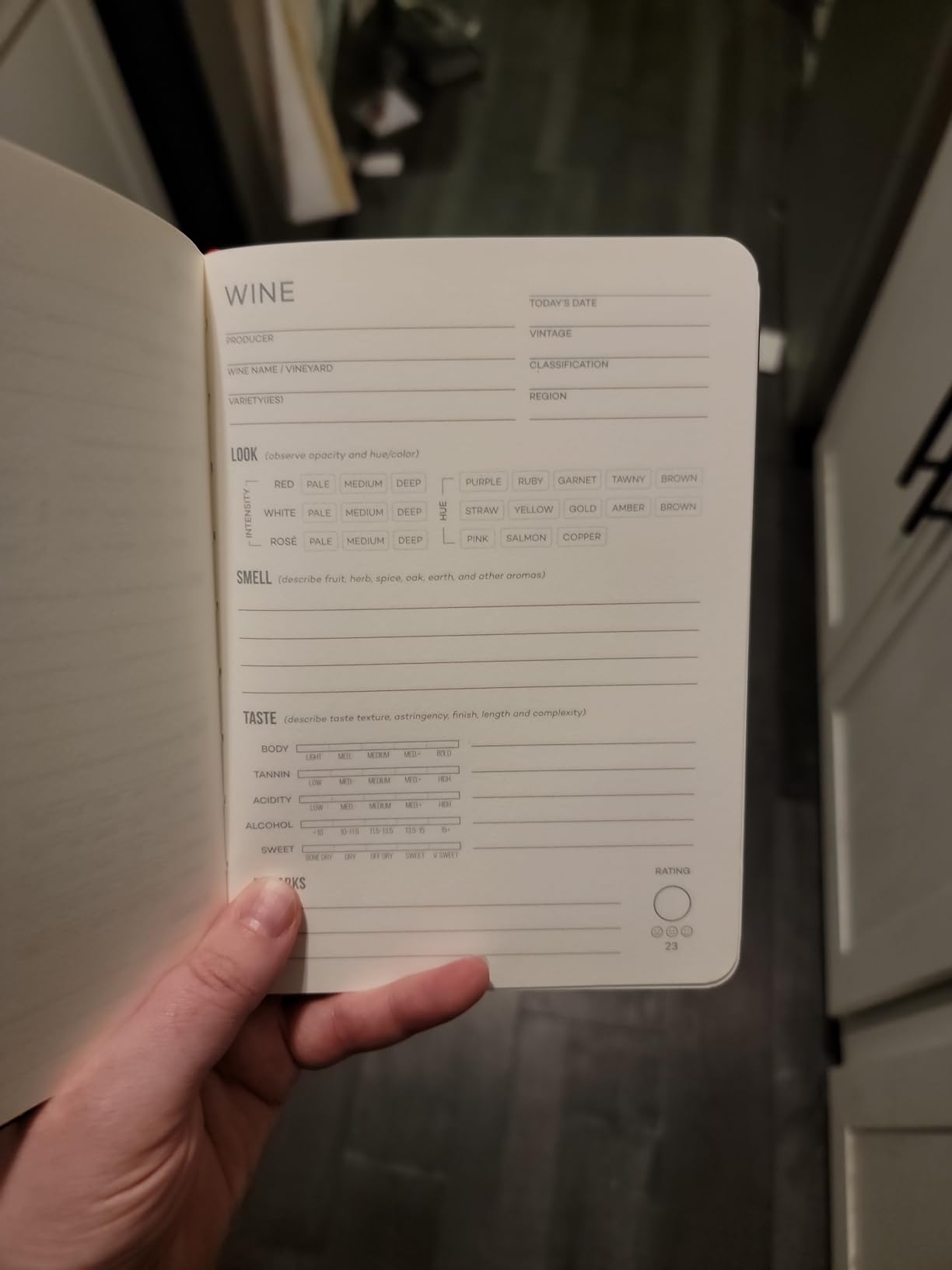 Wine Folly Wine Tasting Journal – Guided Notebook for Wine Notes (B6, 5