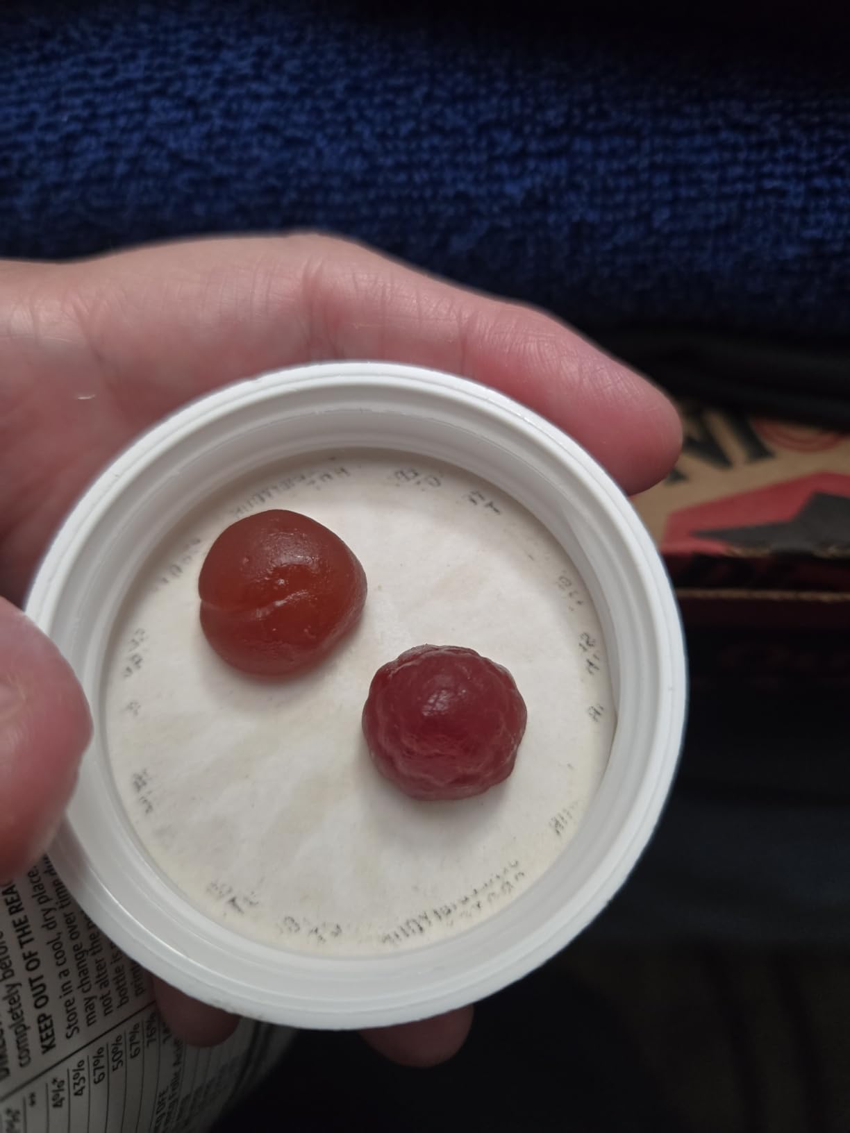 Amazon Basics Adult Multivitamin Gummies, Mixed Berry & Cherry Flavors, 150 Count, 75-Day Supply, Pack of 1 (Previously Solimo) customer photo 2