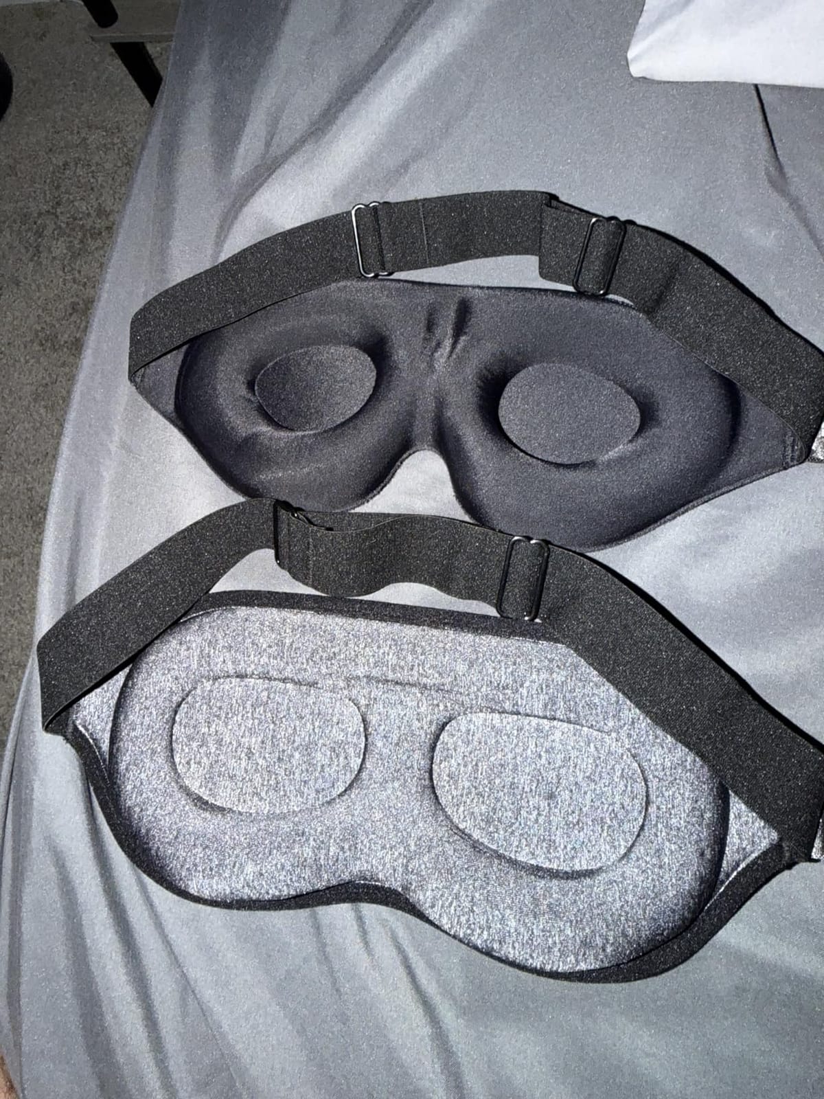 MZOO Luxury Sleep Mask for Women Men Patented Light Blocking Design customer photo 1