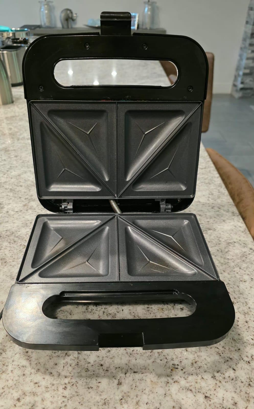 OVENTE Electric Sandwich Maker, 750W Non-Stick Plates, Black GPS401B customer photo 2