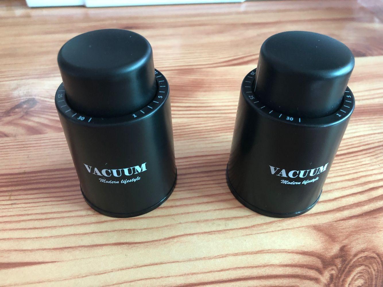 [2 PACK] Wine Bottle Stoppers,Real Vacuum Stoppers,Reusable Wine Preserver,Wine Corks Keep Fresh,Best Christmas and Birthday Gifts for Wine Lovers. customer photo 1