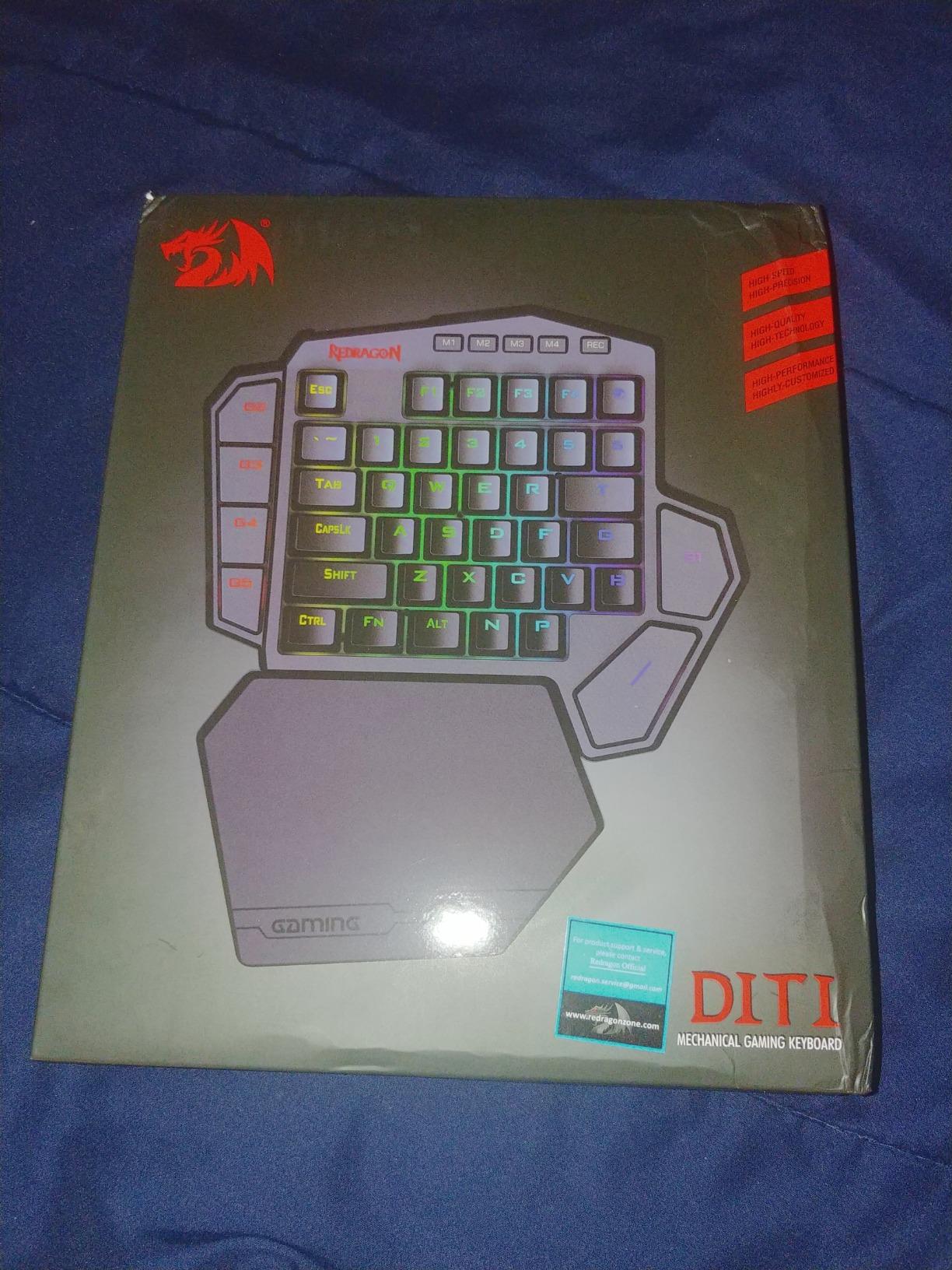 Redragon K585 Wired One-Handed RGB Gaming Keypad, Tactical 42-Key Layout customer photo 2