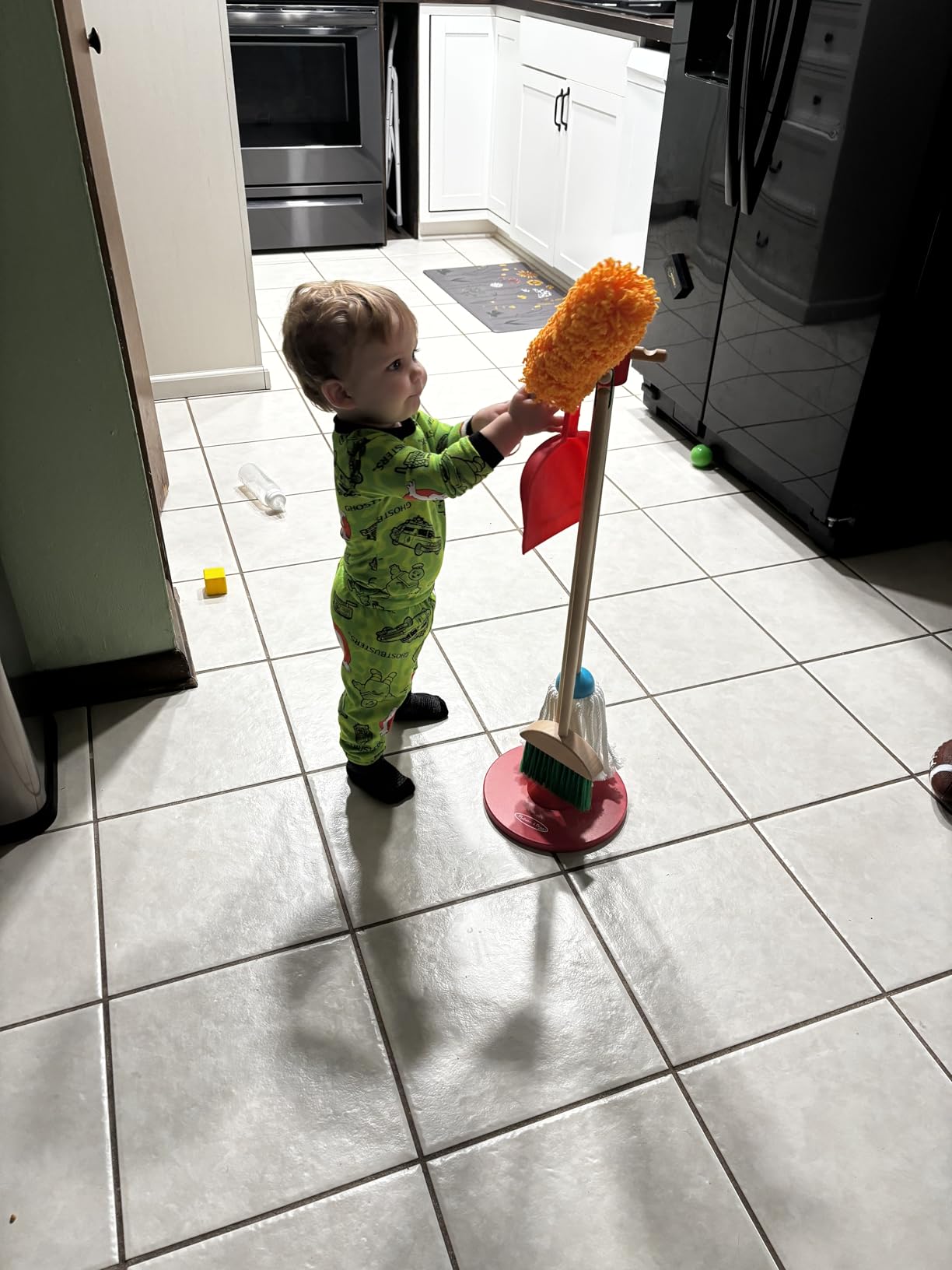 Melissa & Doug Dust Sweep Mop, 6-Pc. Toddler Cleaning Set with Kids Broom & Accessories, Preschool Learning Activities & Kids Toys for Girls & Boys 3+ customer photo 1