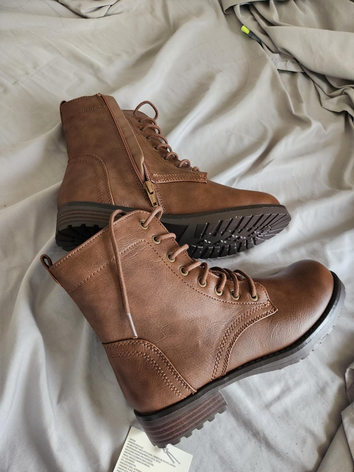 Amazon Essentials Women's Lace-Up Combat Ankle Boots with Side Zipper, Lug Sole customer photo 1