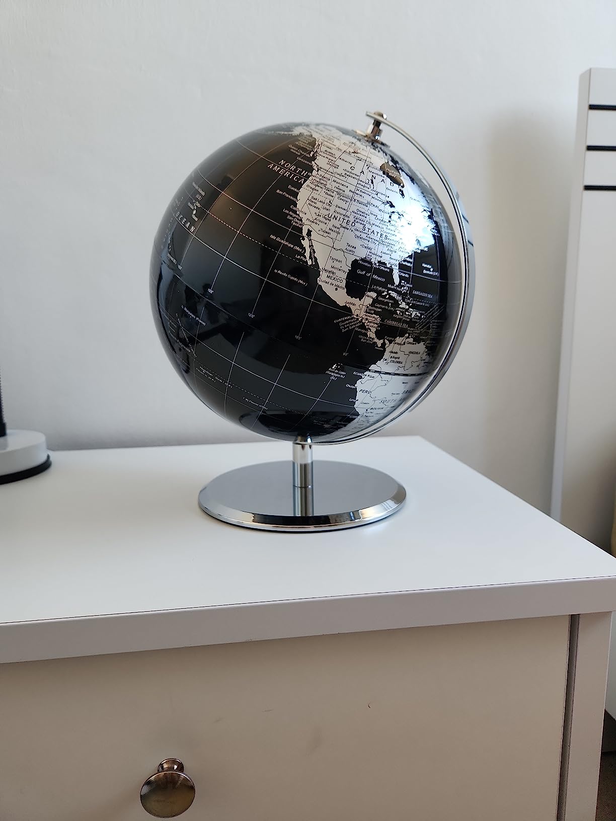 EXERZ 5.5 Inches Mini World Globe Black Rotating Desktop Globe customer photo 1