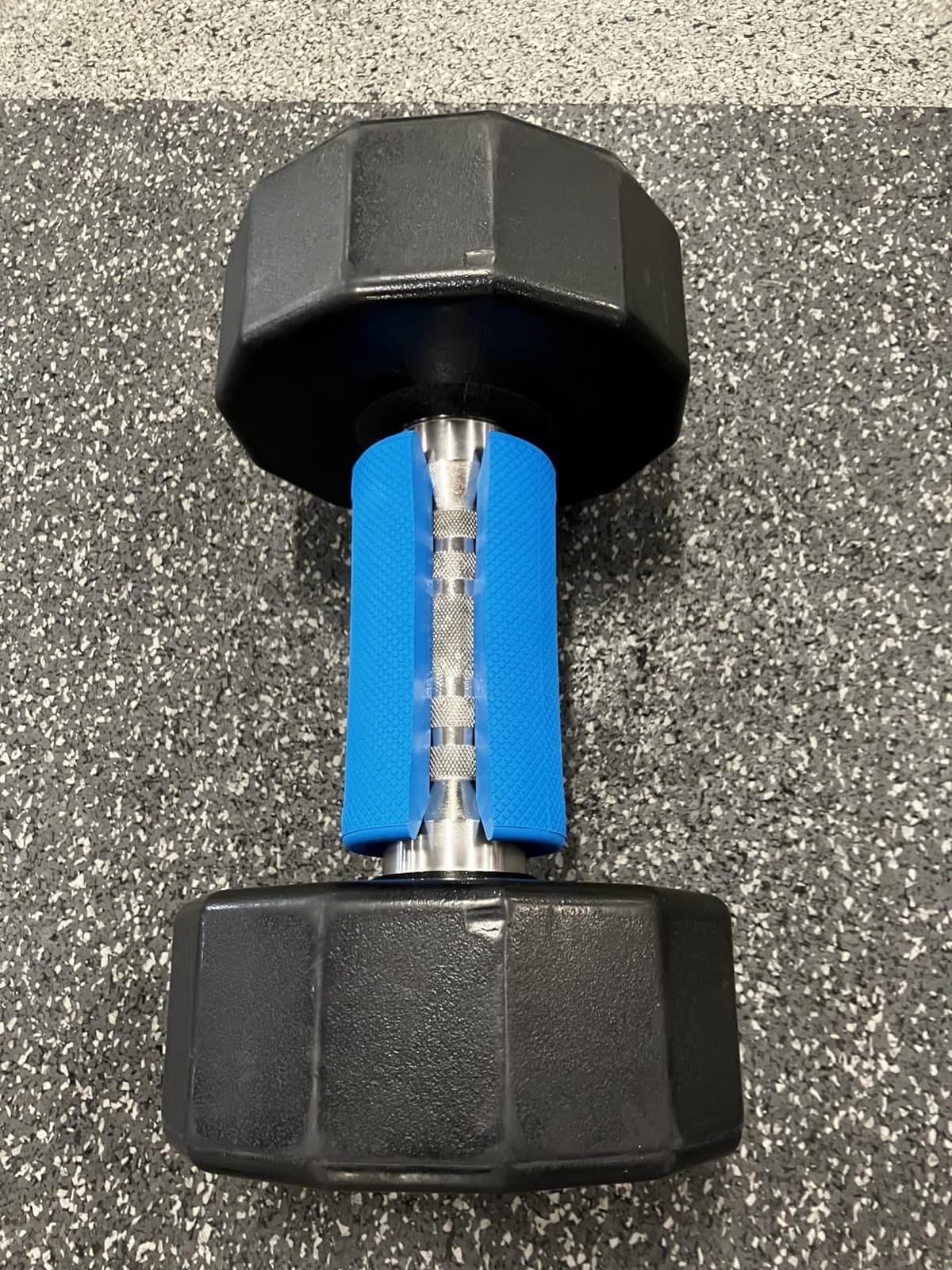 Fat Gripz - Thick Grips - Increased Muscle Fiber Activation - Bigger Arms (4x Men's Health Award Winner) customer photo 2