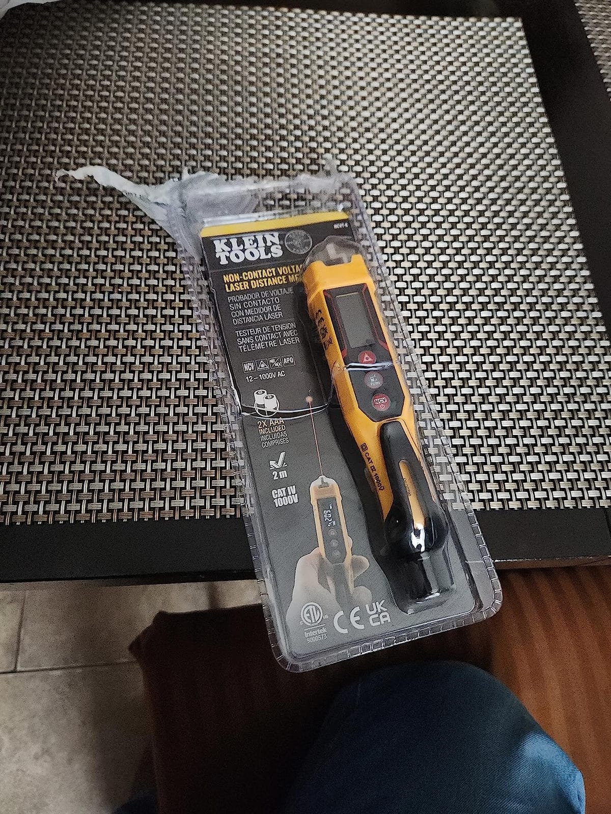 Klein Tools NCVT-6 Non-Contact Volt Tester, 12 - 1000V AC Pen with Integrated Laser Distance Measure, LED and Audible Alarms, Pocket Clip customer photo 2